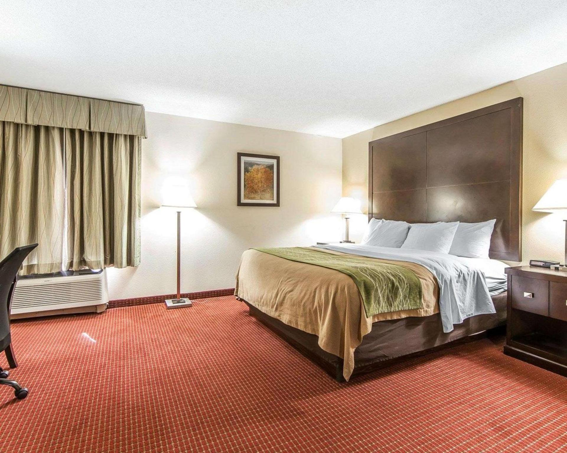 Quality Inn & Suites Portsmouth photo 10
