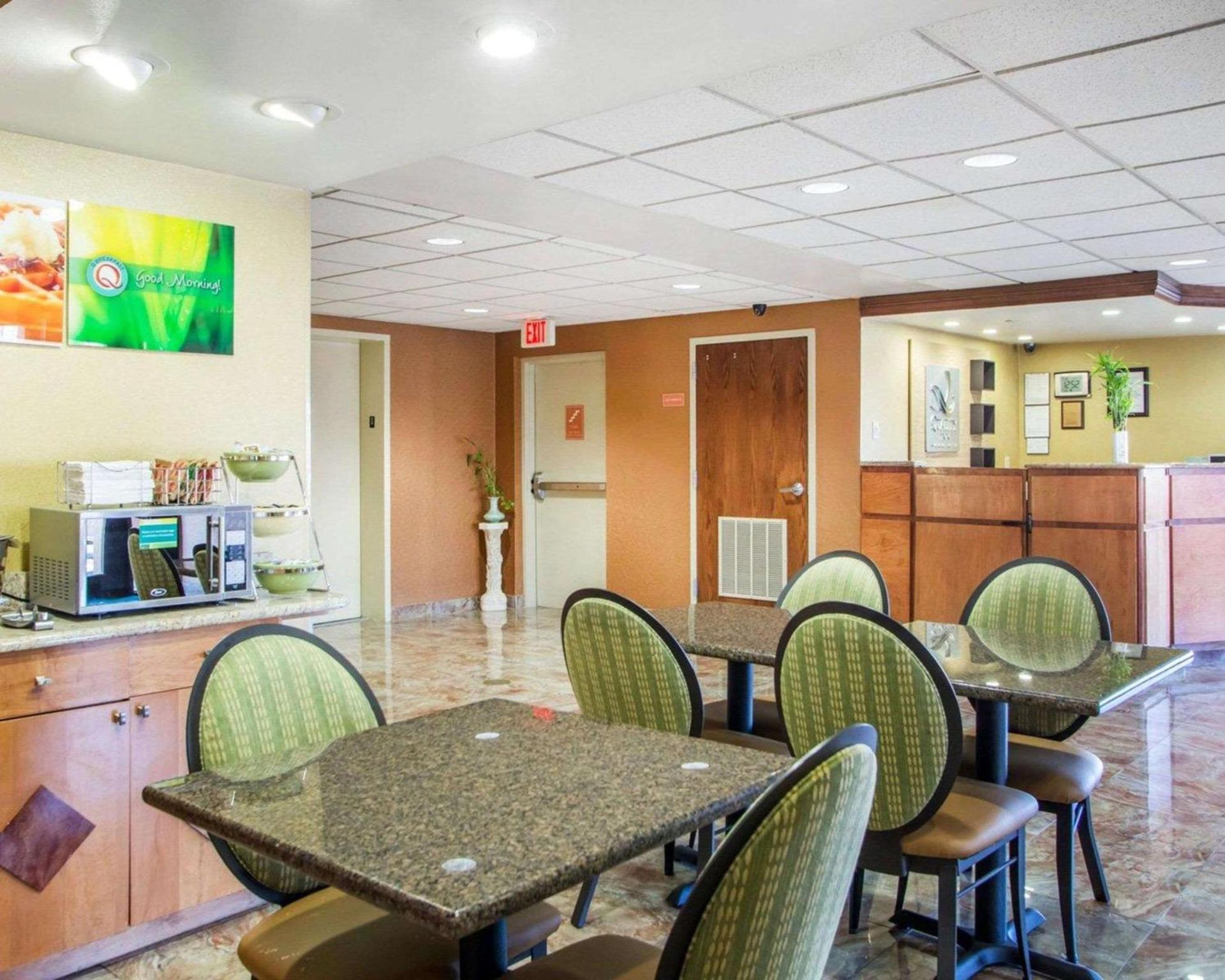 Quality Inn Vineland photo 25