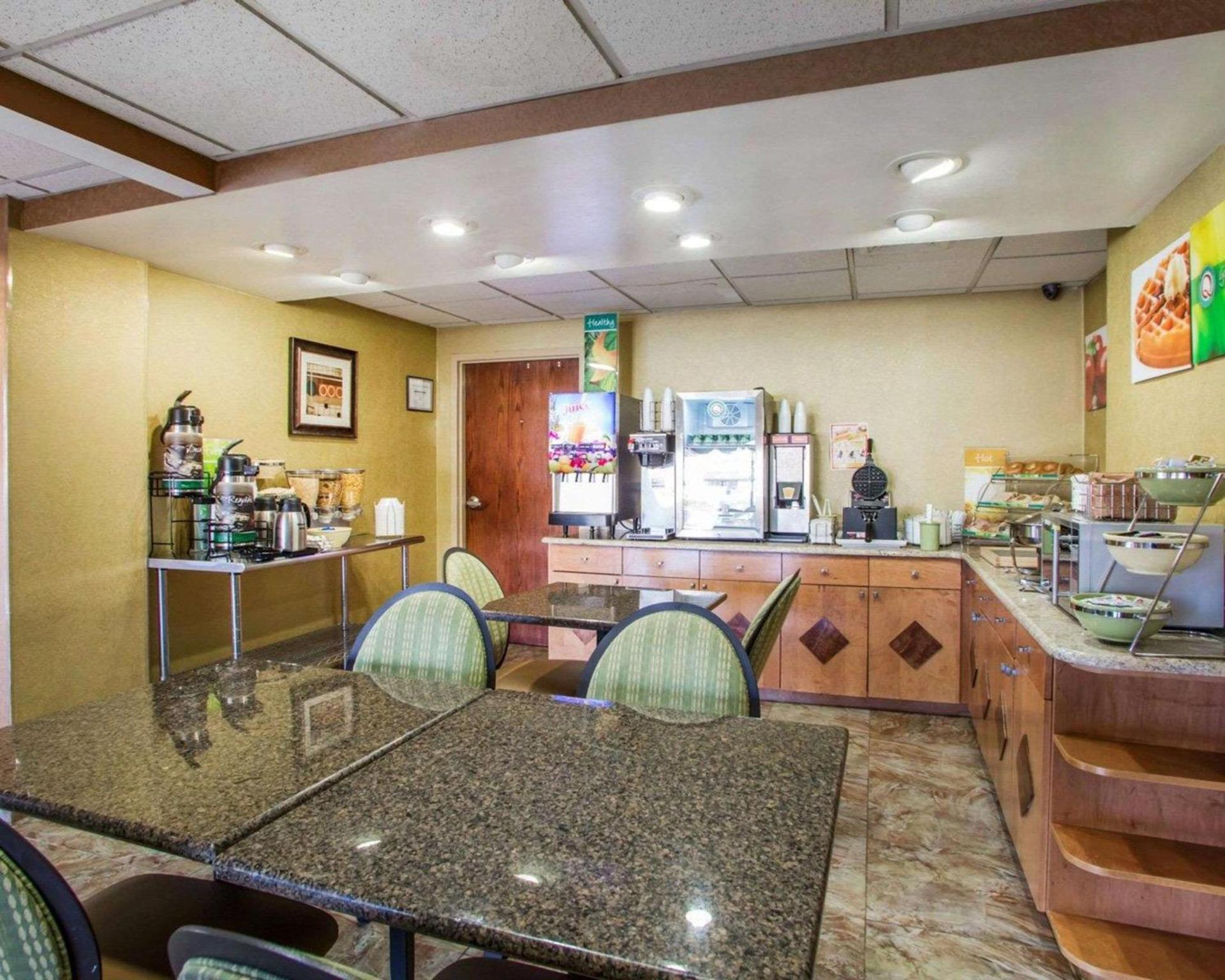 Quality Inn Vineland photo 26