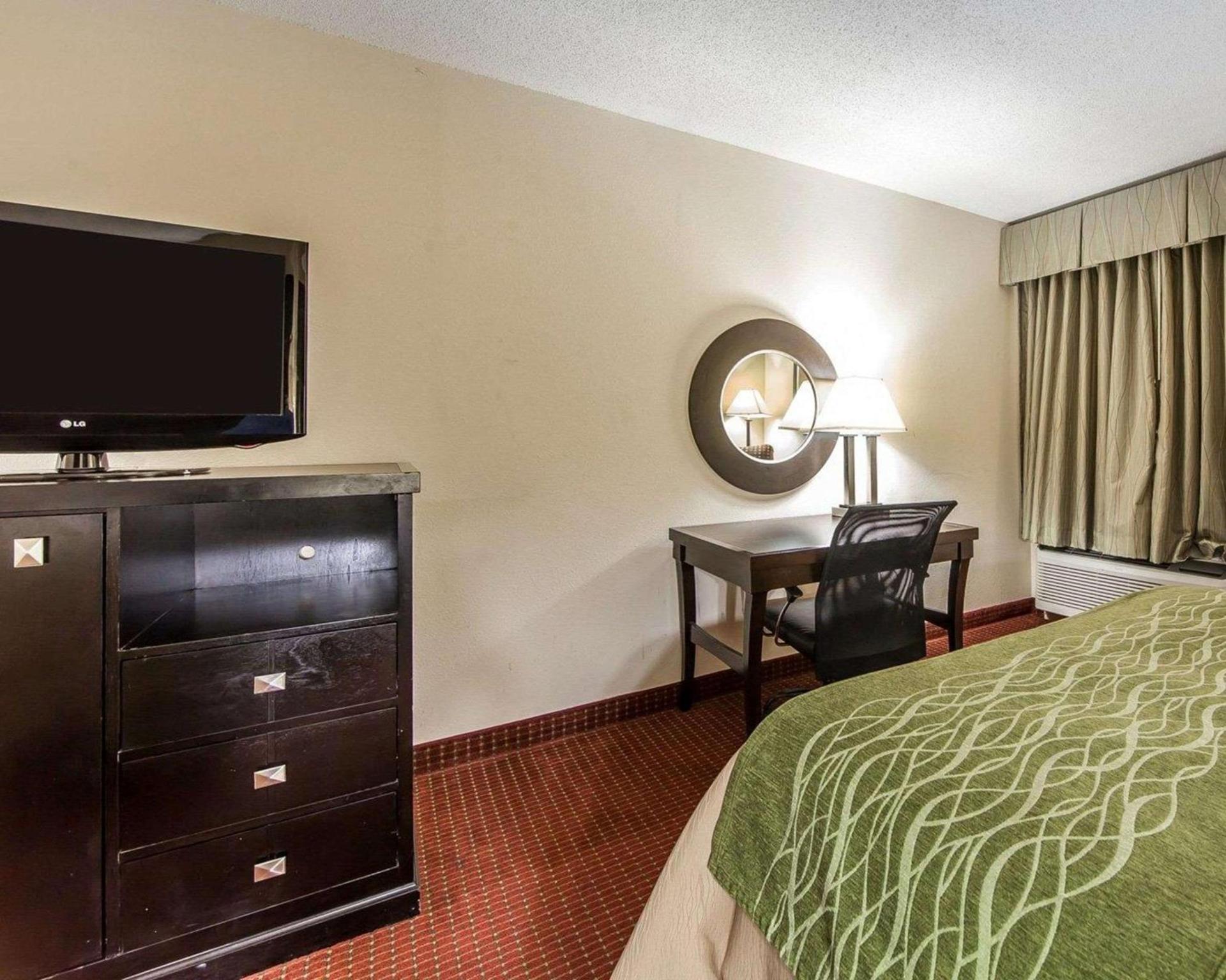 Quality Inn & Suites Portsmouth photo 15