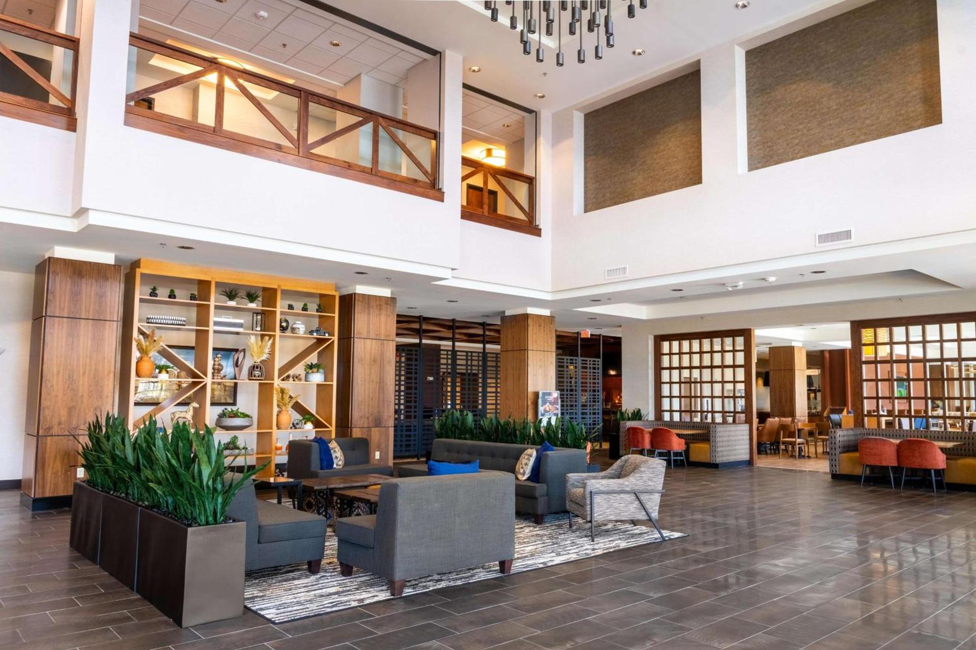Drury Plaza Hotel Dallas Arlington photo 4