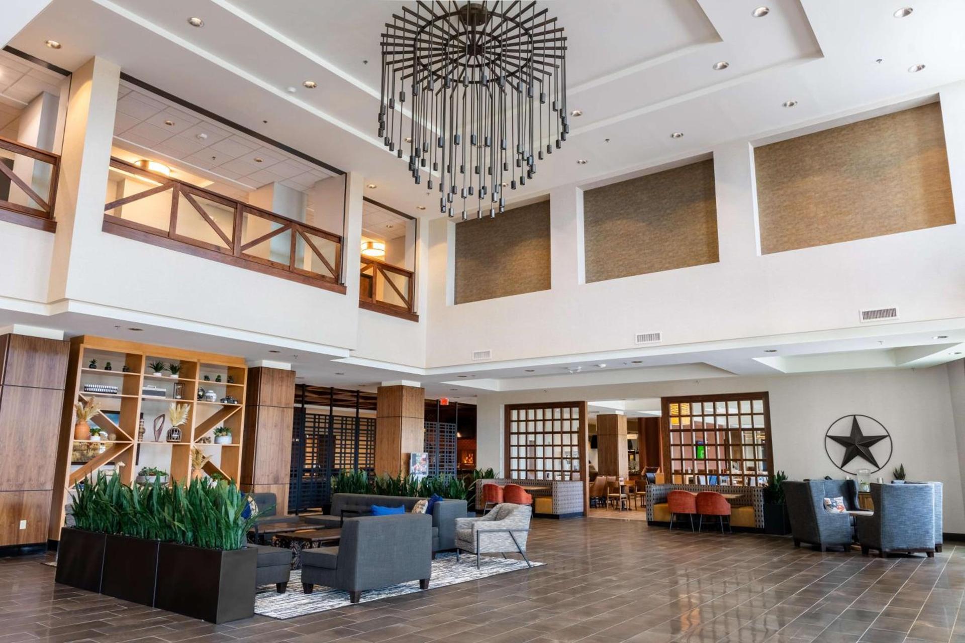 Drury Plaza Hotel Dallas Arlington photo 5