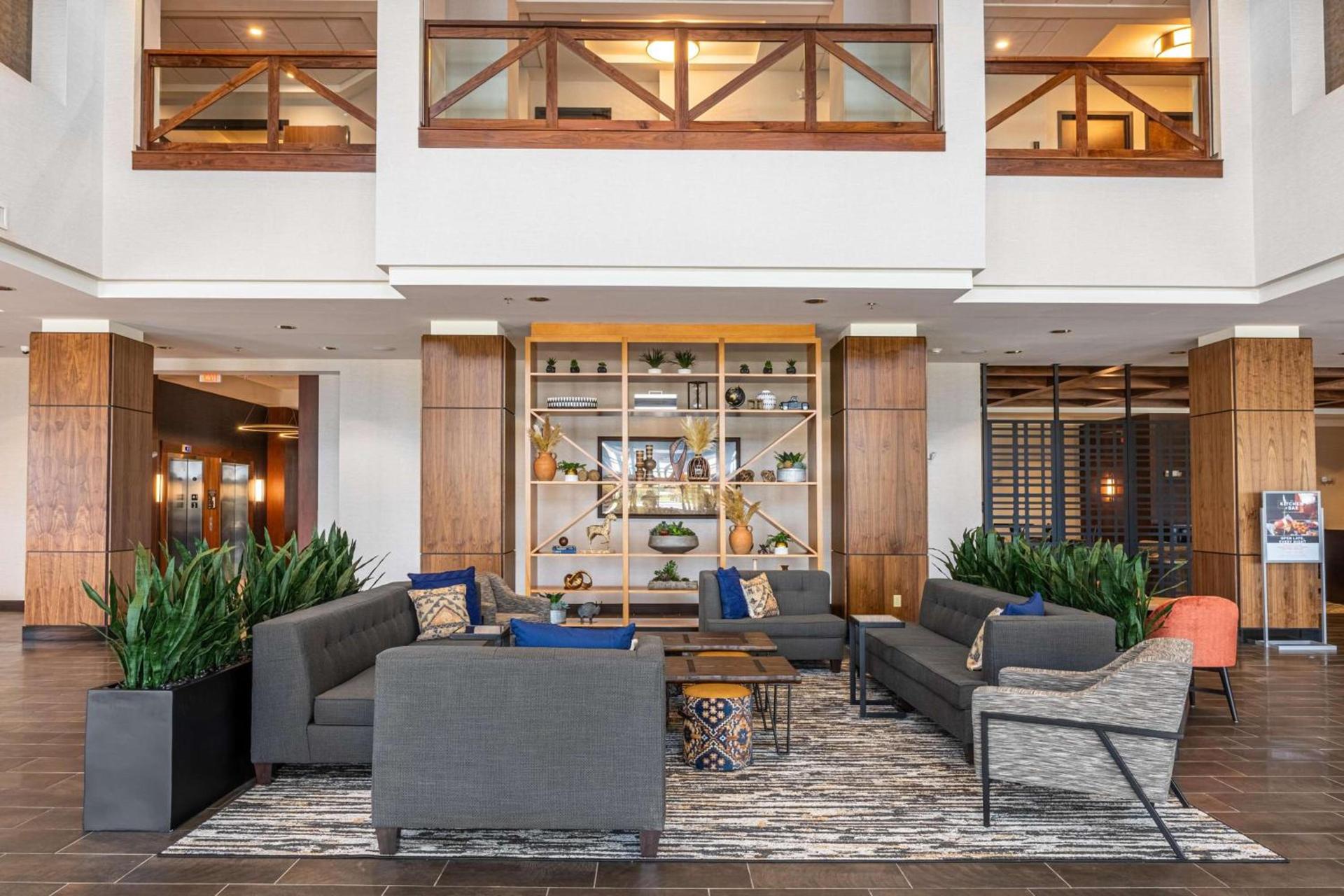 Drury Plaza Hotel Dallas Arlington photo 9