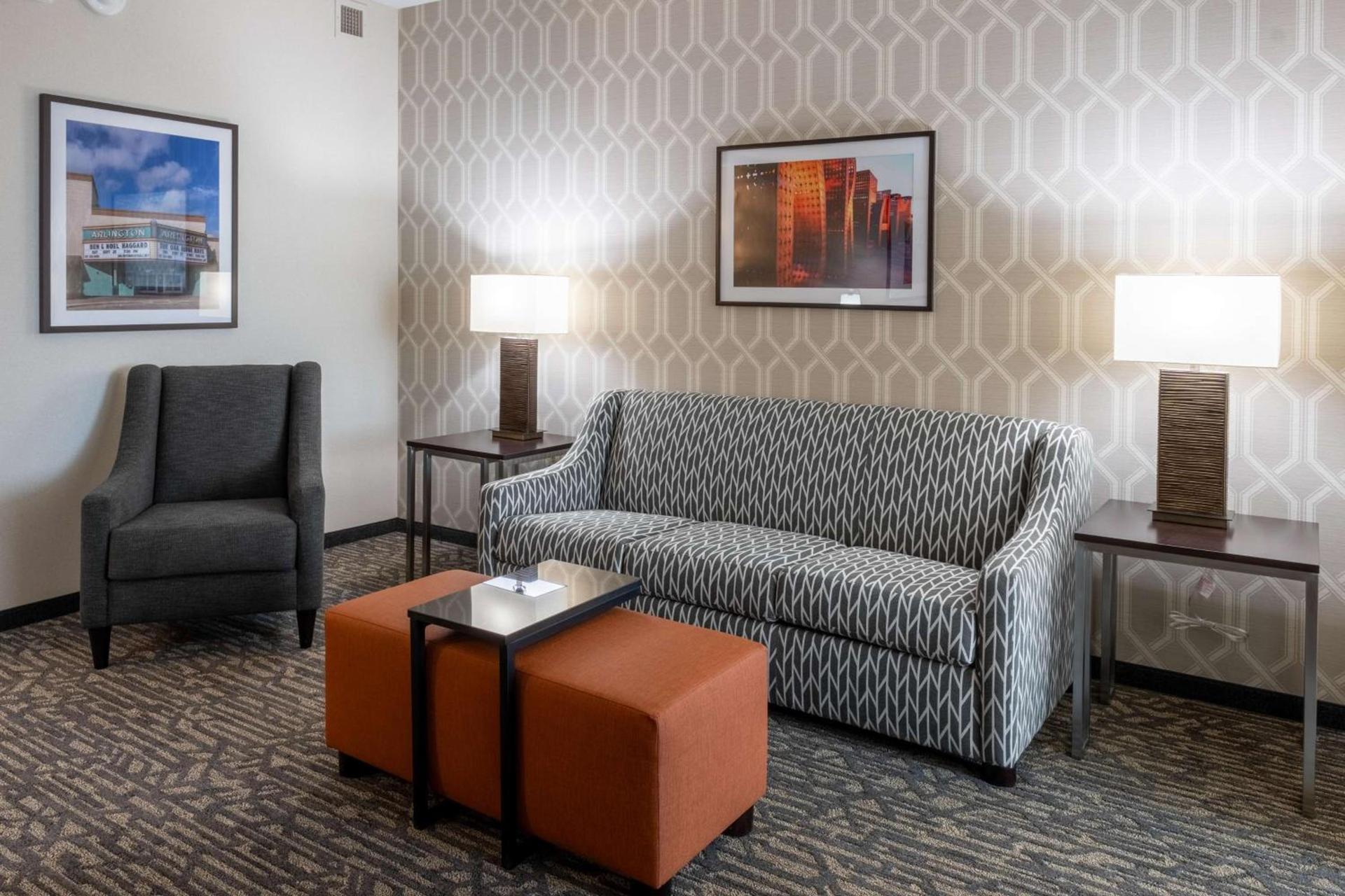 Drury Plaza Hotel Dallas Arlington photo 32