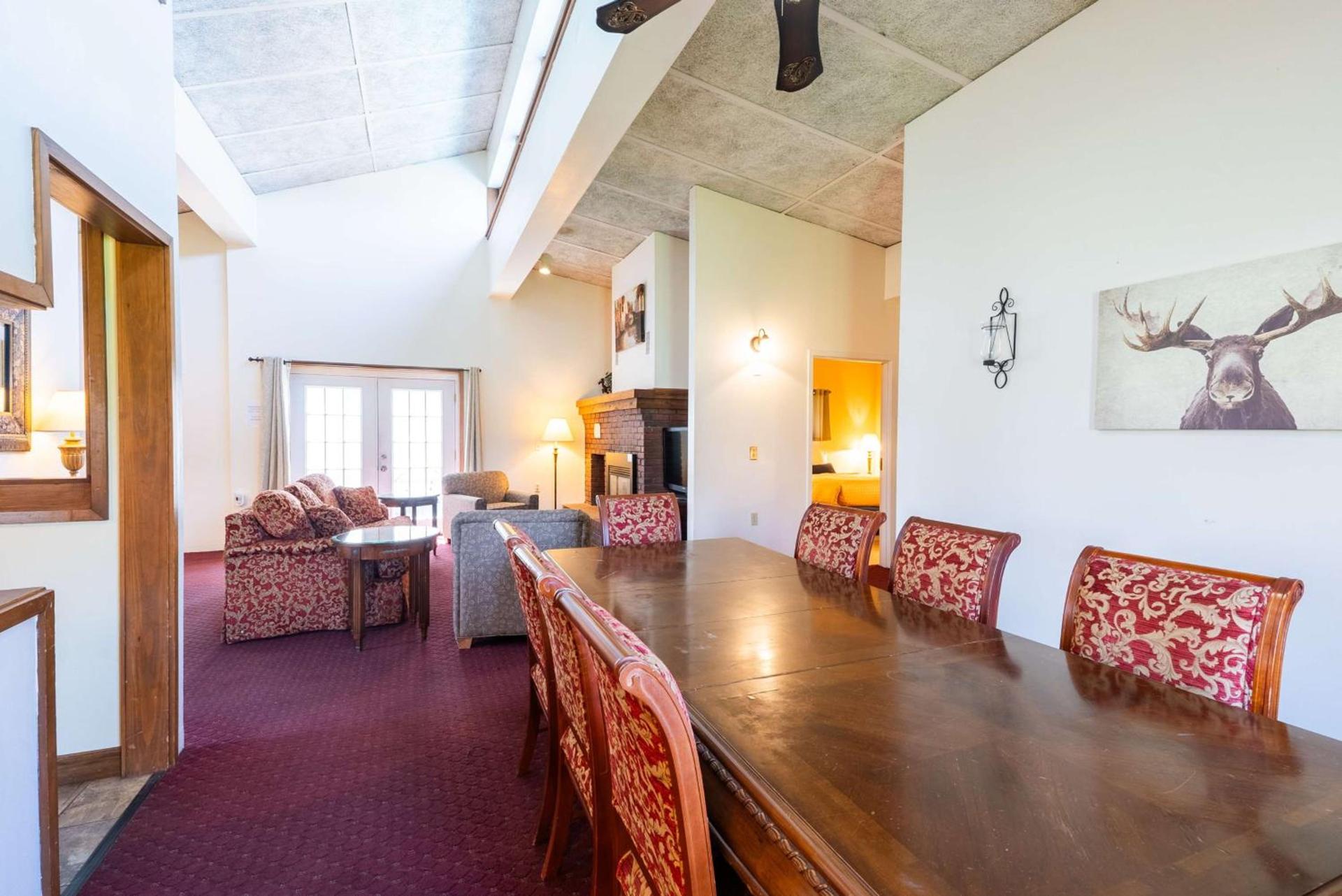 Fireside Inn and Suites Bangor photo 55