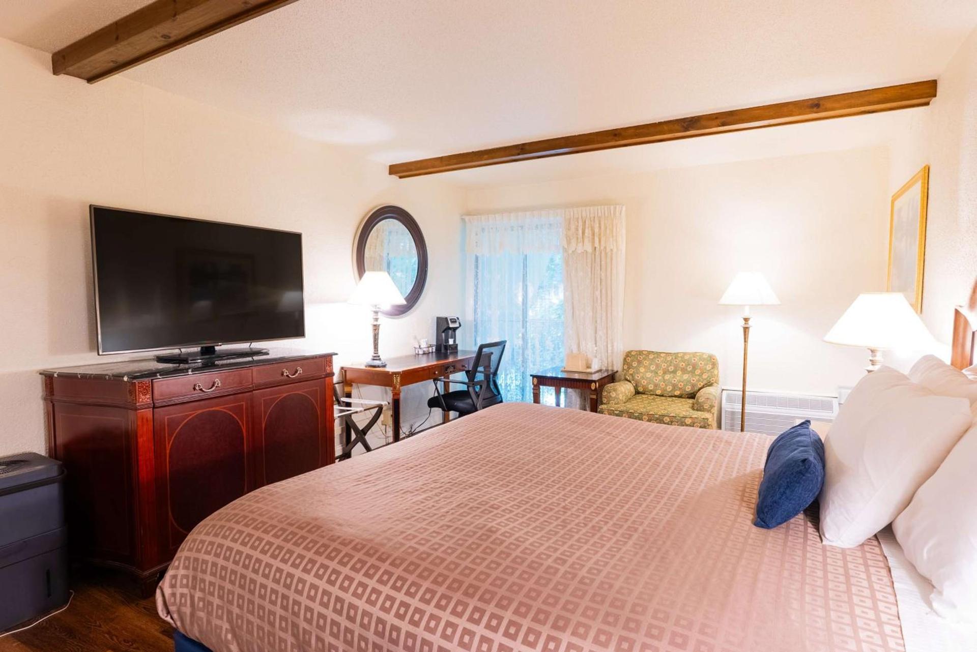 Fireside Inn and Suites Bangor photo 19