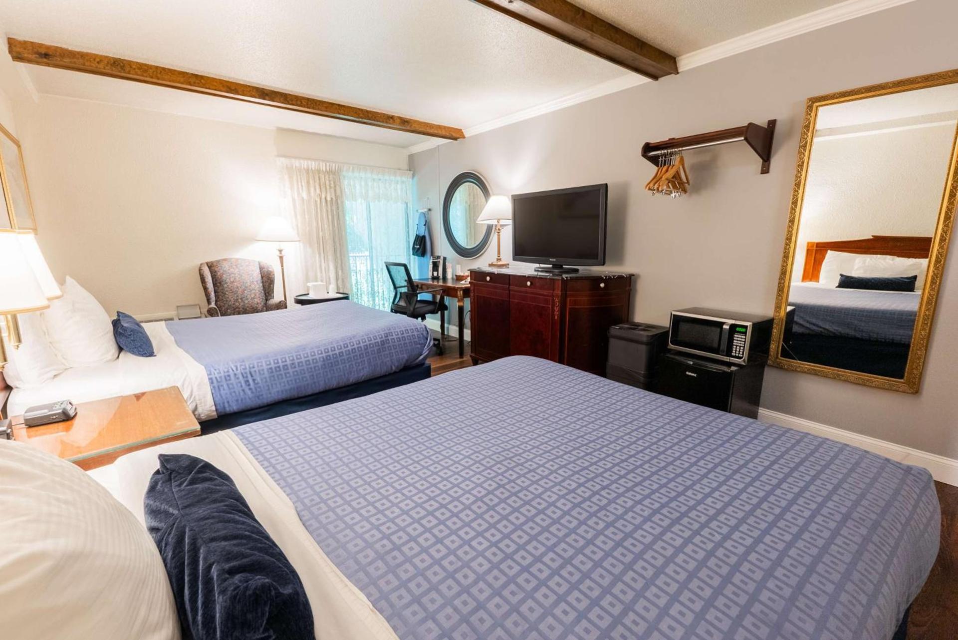 Fireside Inn and Suites Bangor photo 27