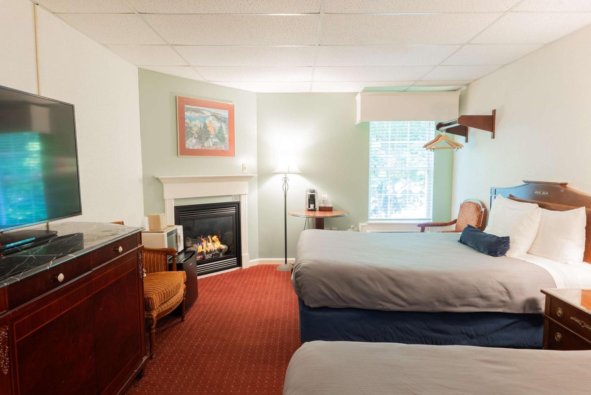 Fireside Inn and Suites Bangor photo 30
