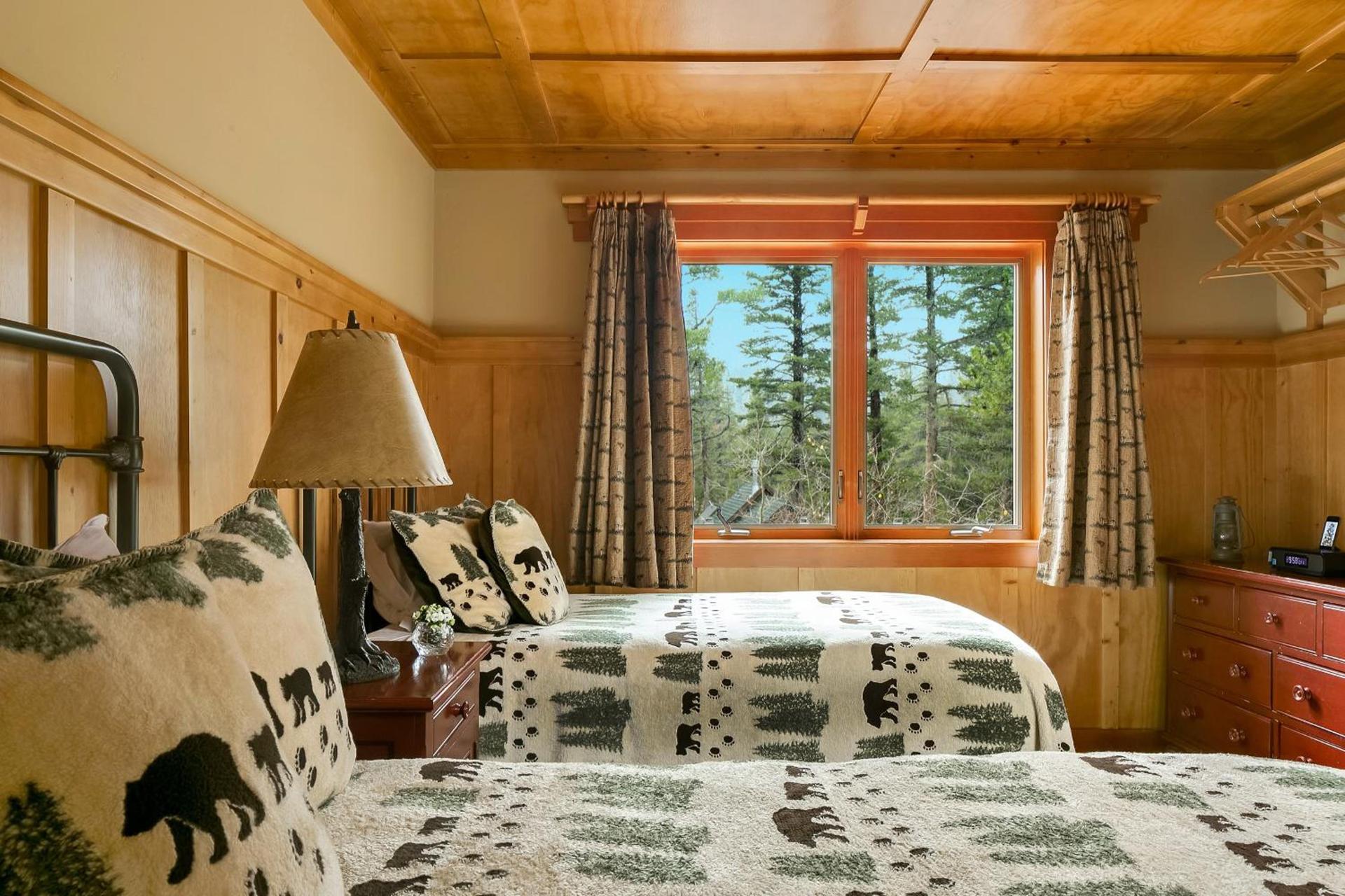 Tamarack Lodge photo 34