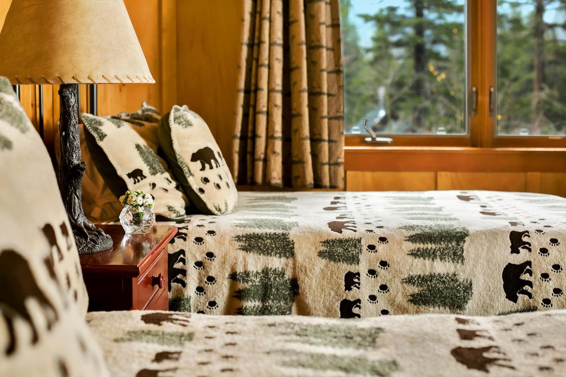Tamarack Lodge photo 32