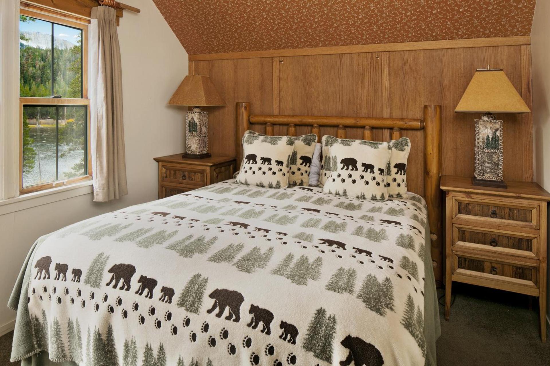 Tamarack Lodge photo 37