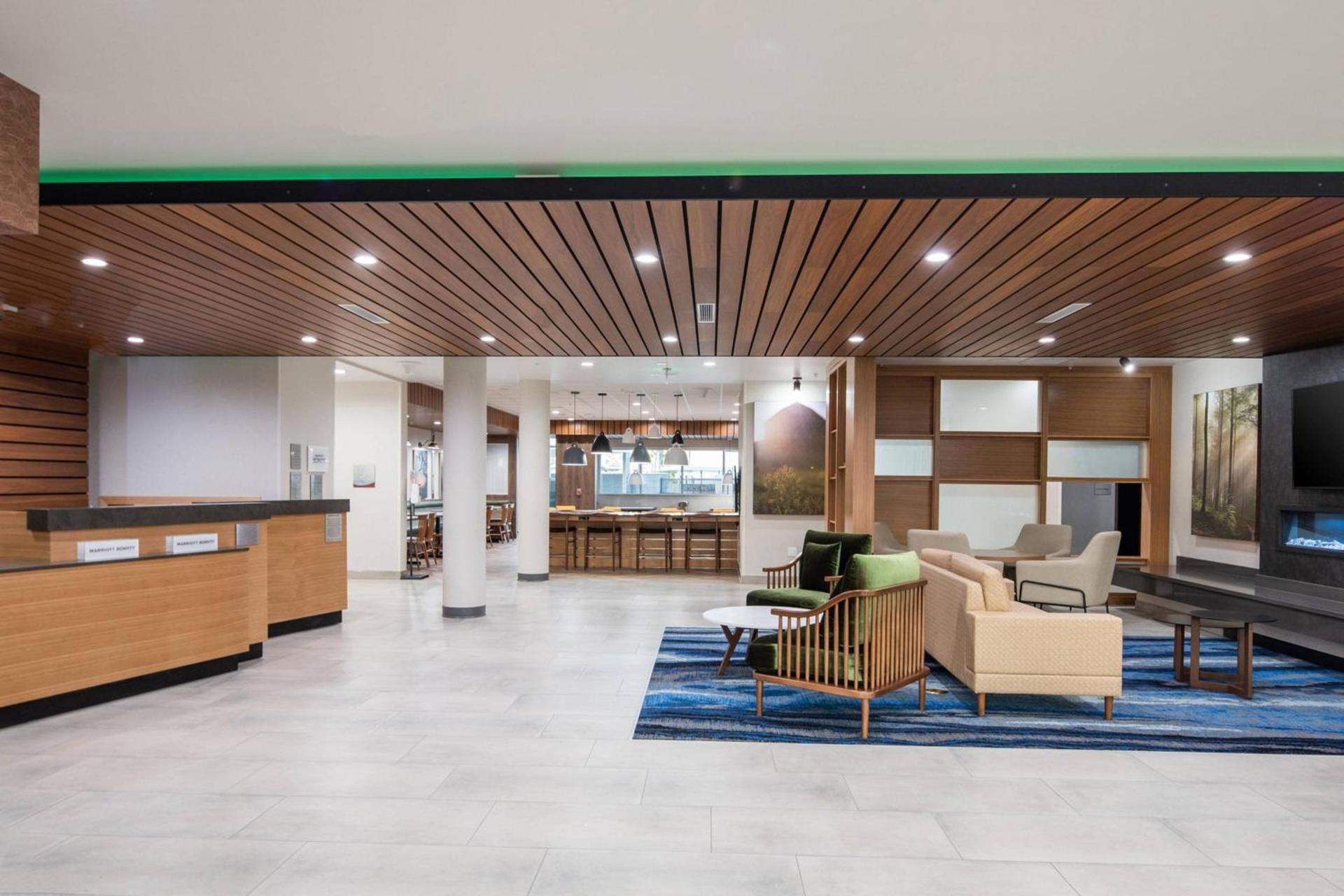 Fairfield by Marriott Inn & Suites Anaheim Los Alamitos photo 12