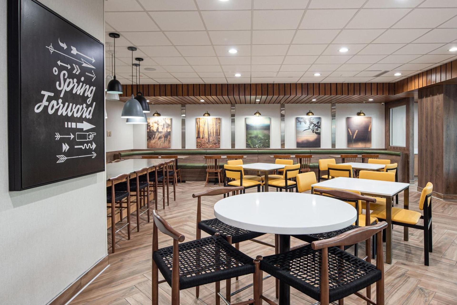 Fairfield by Marriott Inn & Suites Anaheim Los Alamitos photo 44