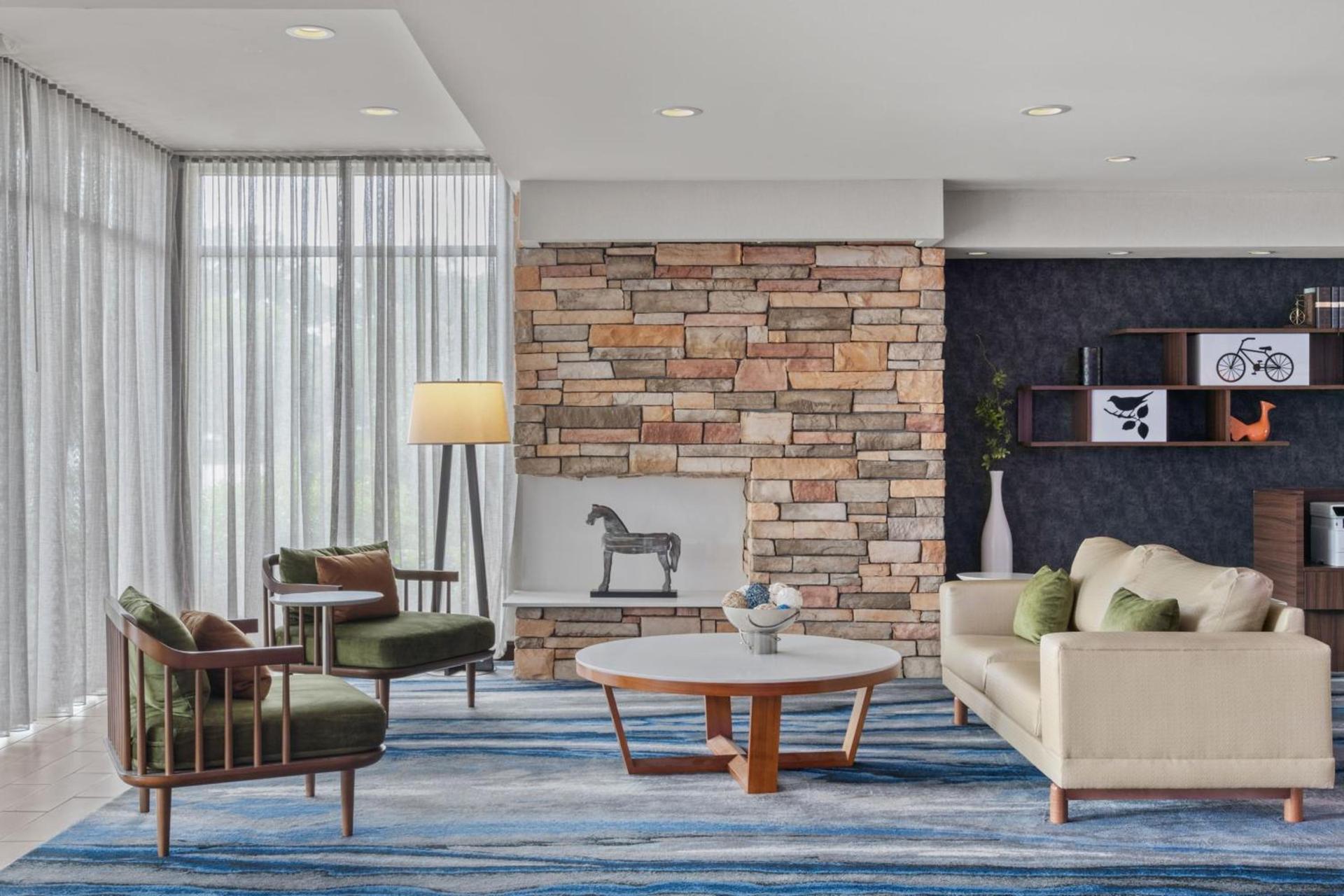 Fairfield Inn & Suites by Marriott Alexandria photo 6