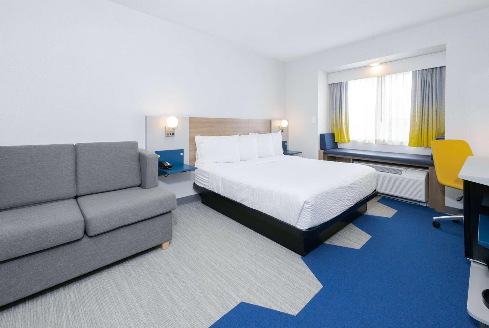 Microtel Inn & Suites by Wyndham Olean photo 7