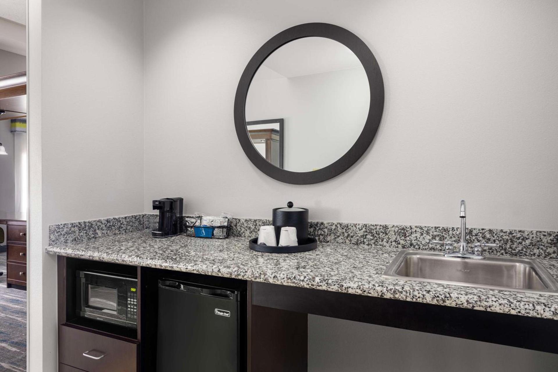 Hampton Inn & Suites Birmingham/280 East-Eagle Point photo 11