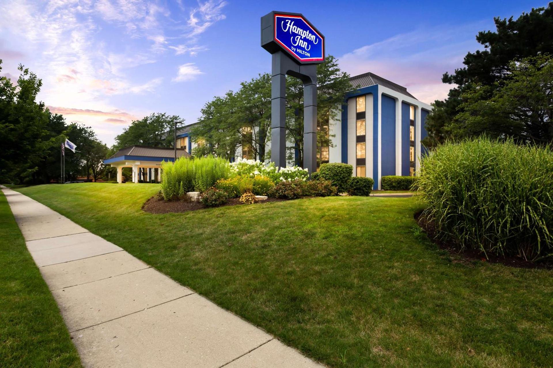 Hampton Inn Chicago-Naperville photo 4