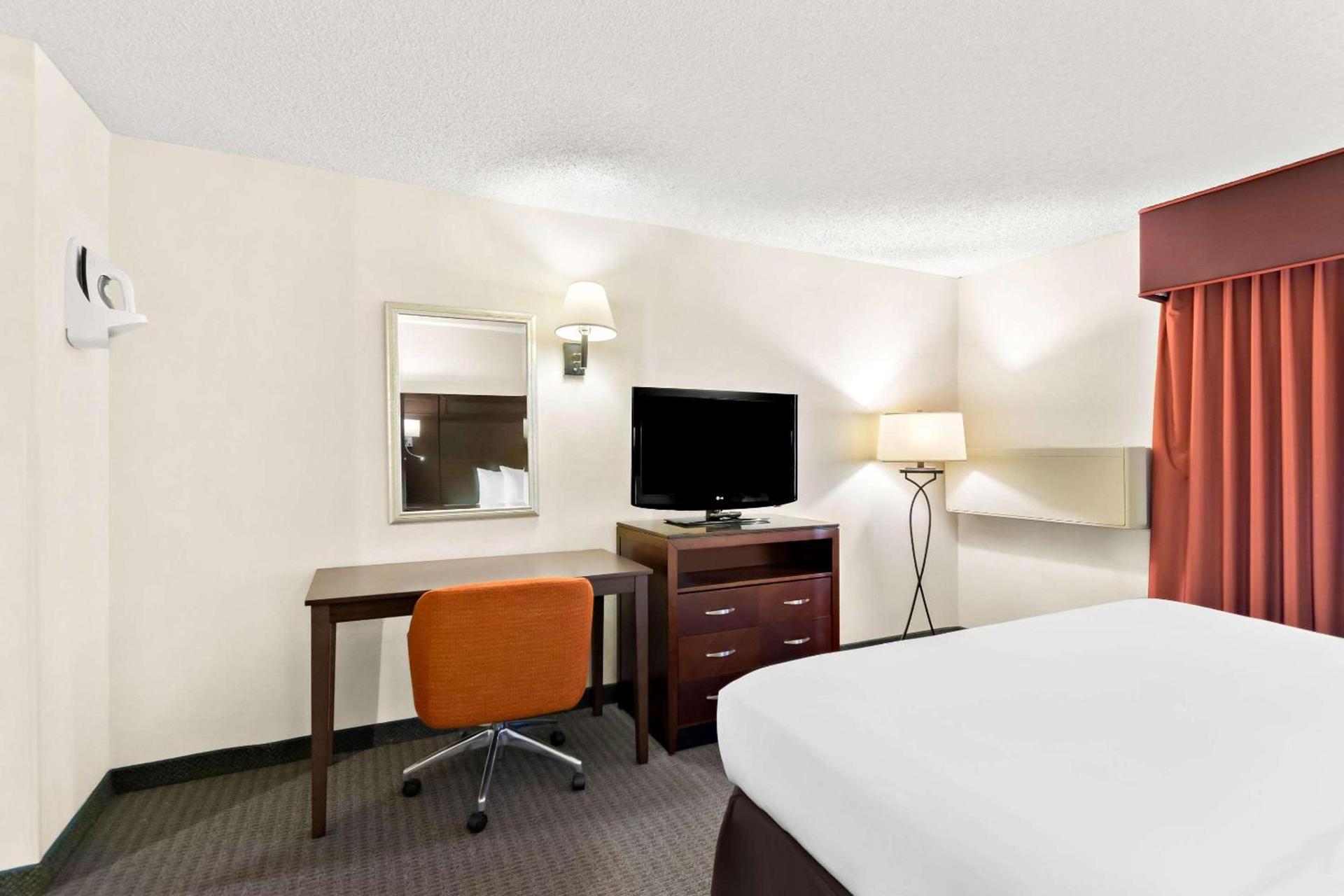 Quality Inn Mount Vernon photo 20