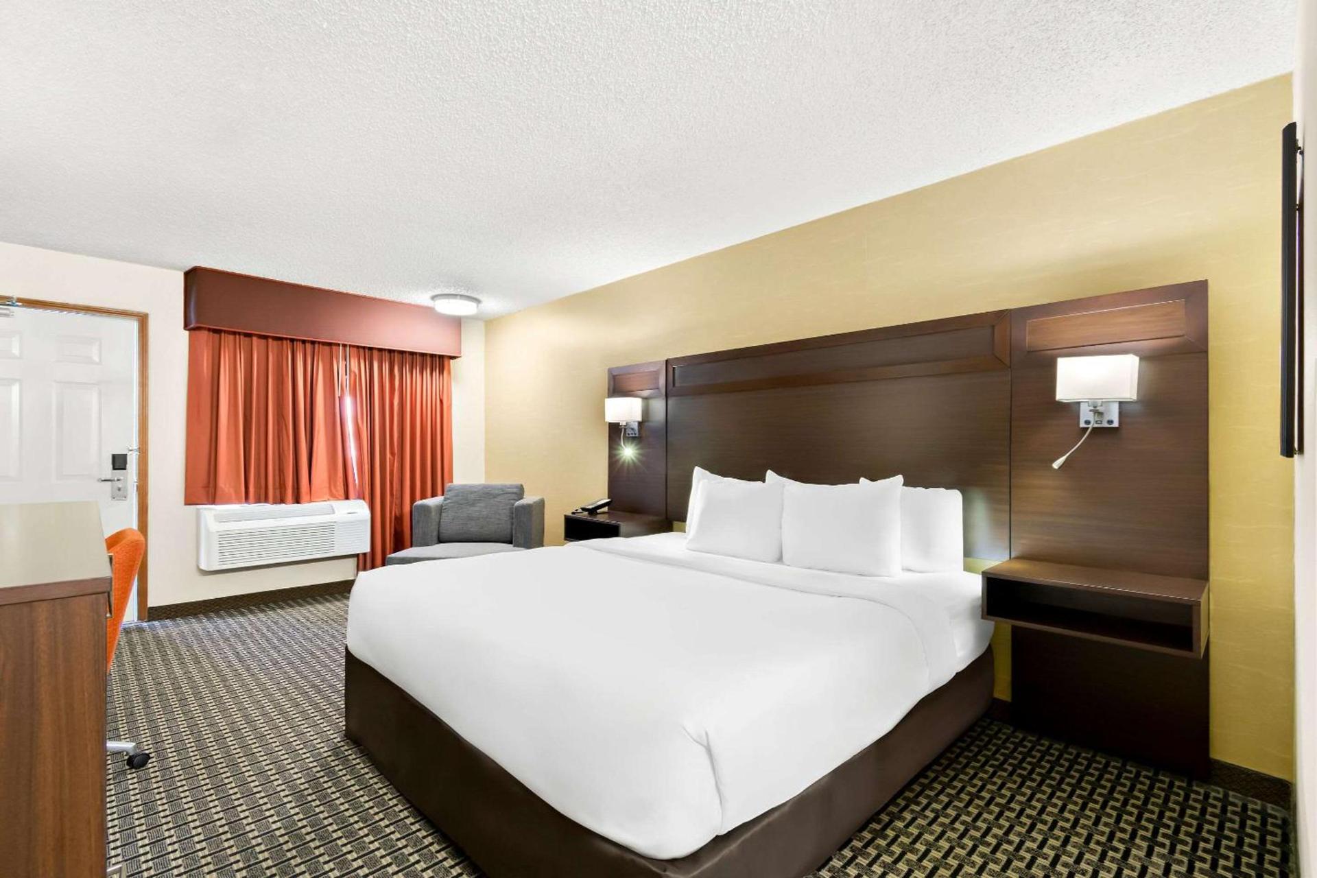 Quality Inn Mount Vernon photo 24