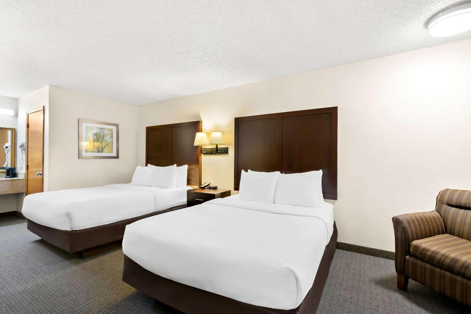 Quality Inn Mount Vernon photo 29