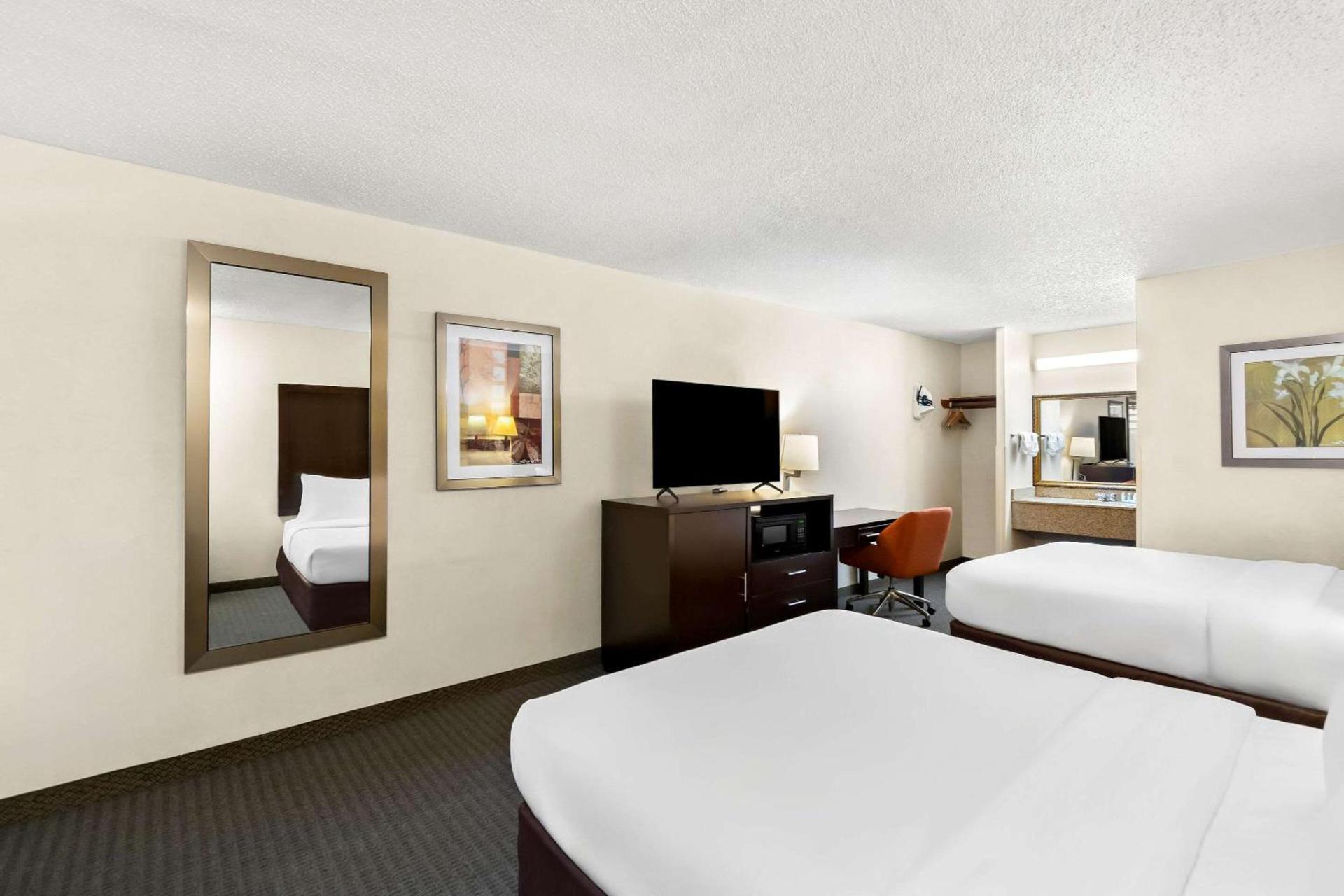 Quality Inn Mount Vernon photo 30
