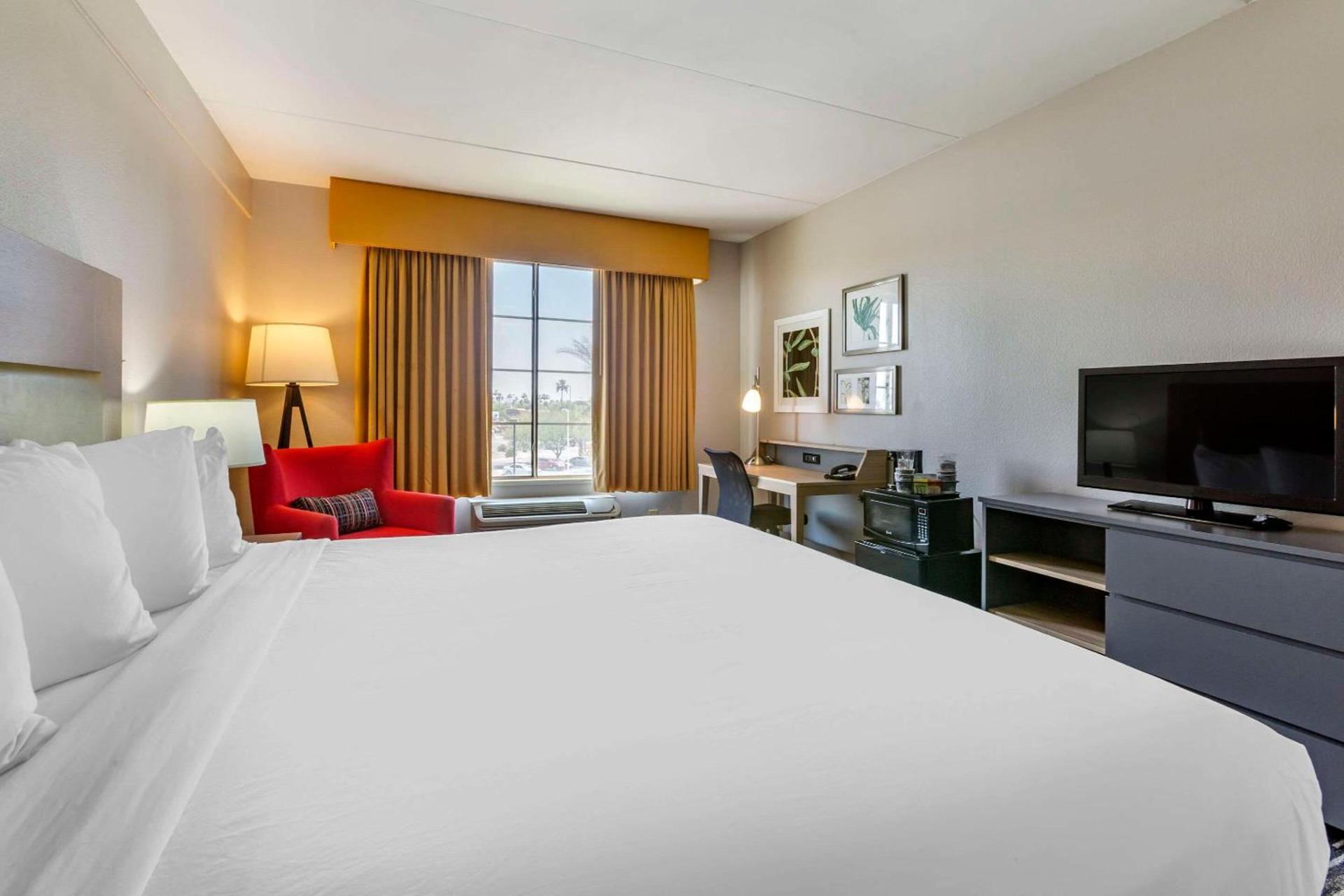 Country Inn & Suites by Radisson, Mesa, AZ photo 7
