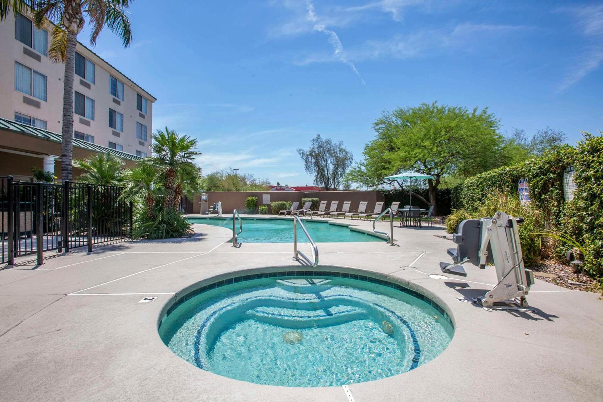 Country Inn & Suites by Radisson, Mesa, AZ photo 17