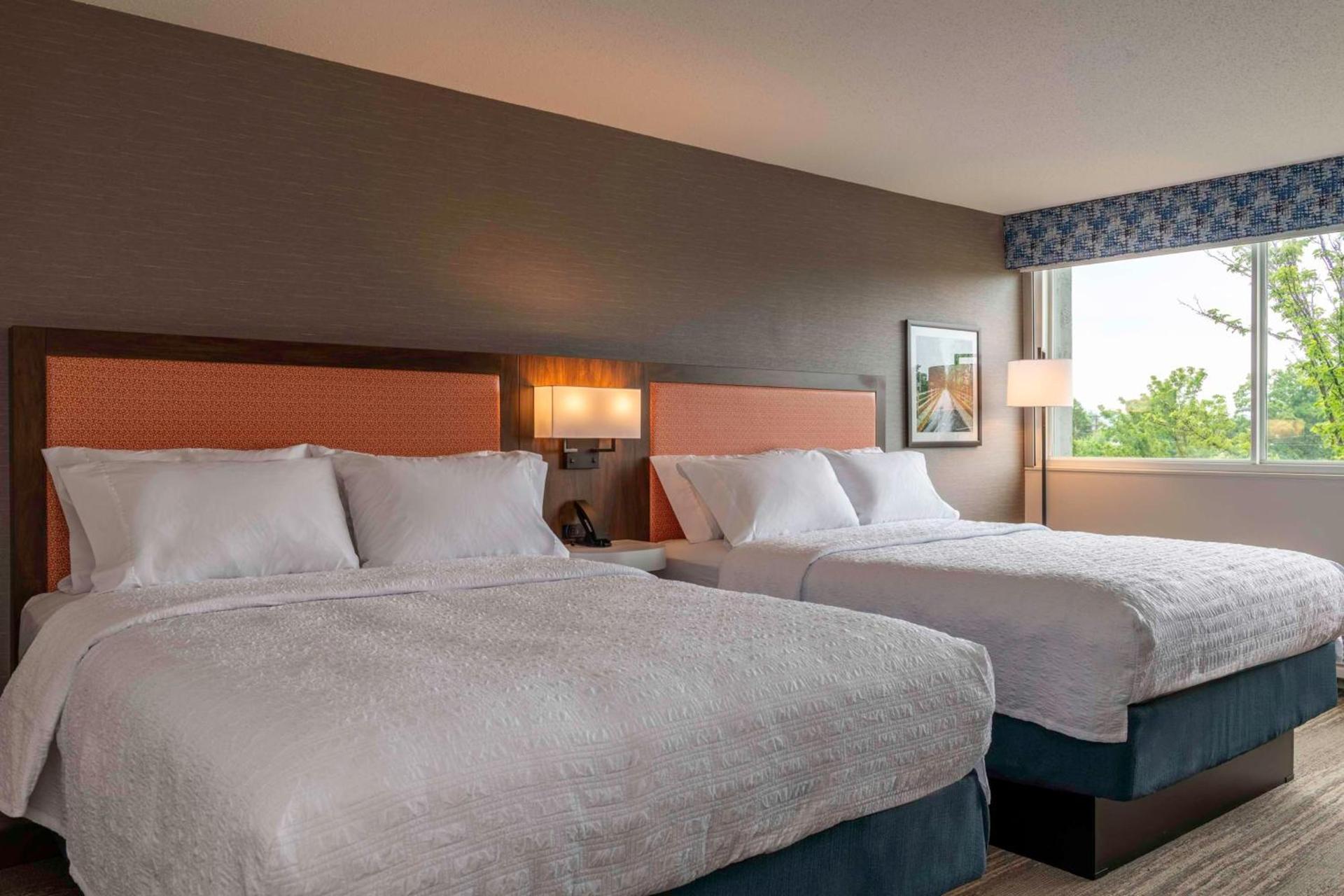 Hampton Inn Manchester Downtown photo 18