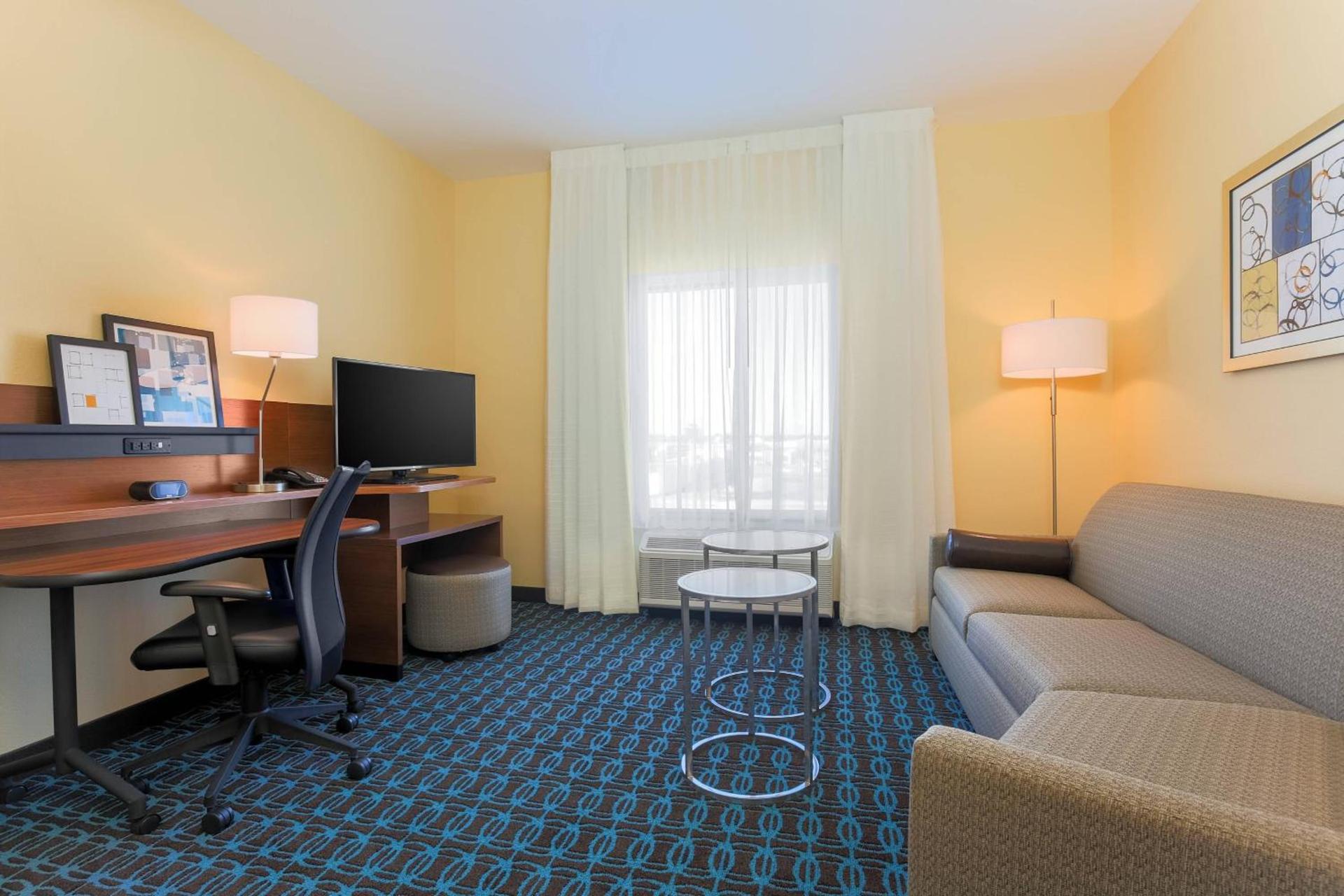 Fairfield Inn & Suites by Marriott Alexandria photo 25