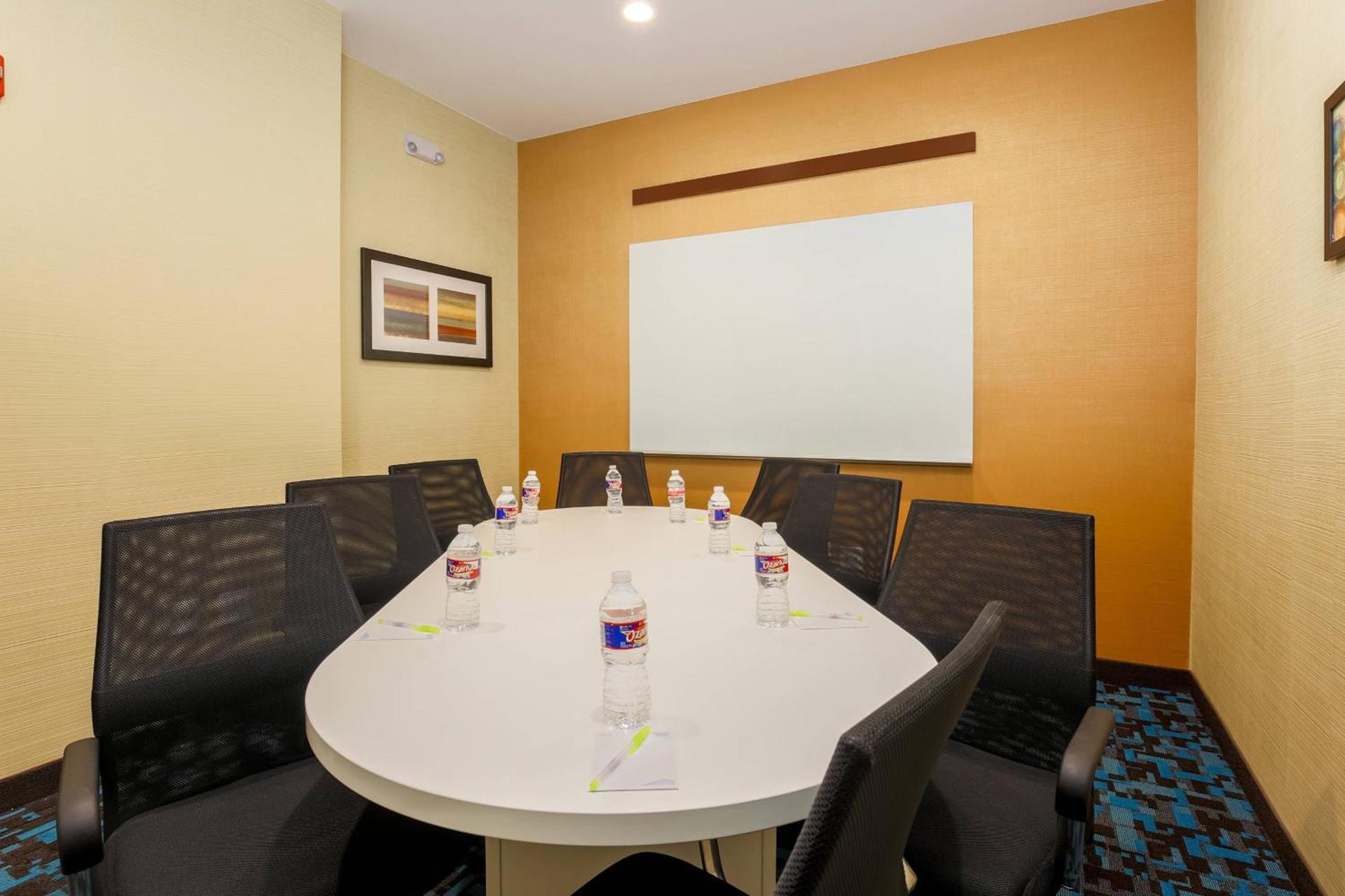 Fairfield Inn & Suites by Marriott Alexandria photo 41