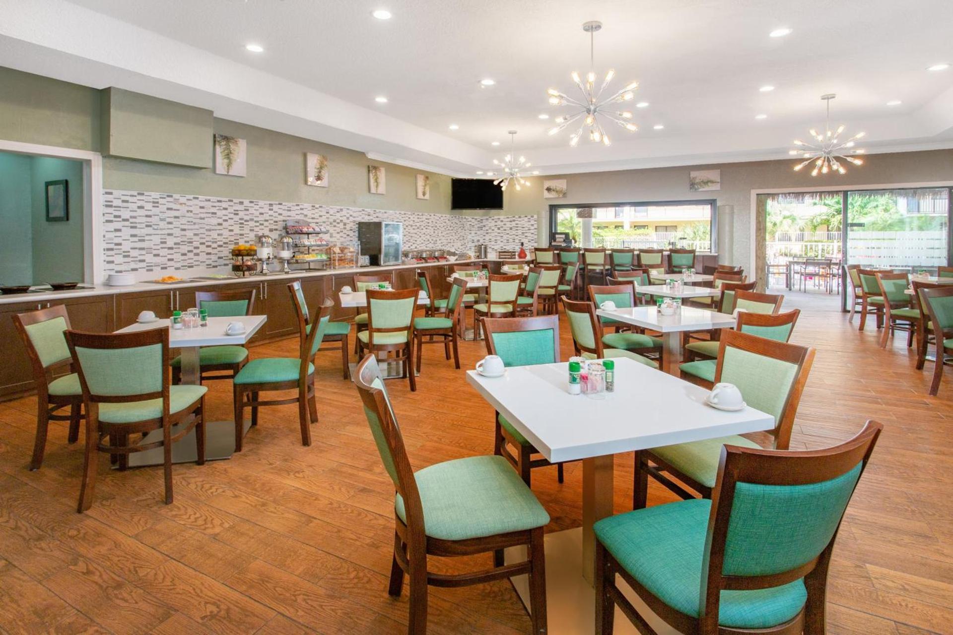 Holiday Inn & Suites Boca Raton - North photo 48