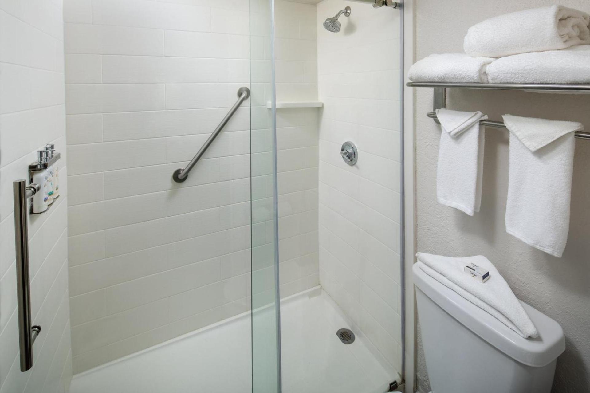Holiday Inn & Suites Boca Raton - North photo 20