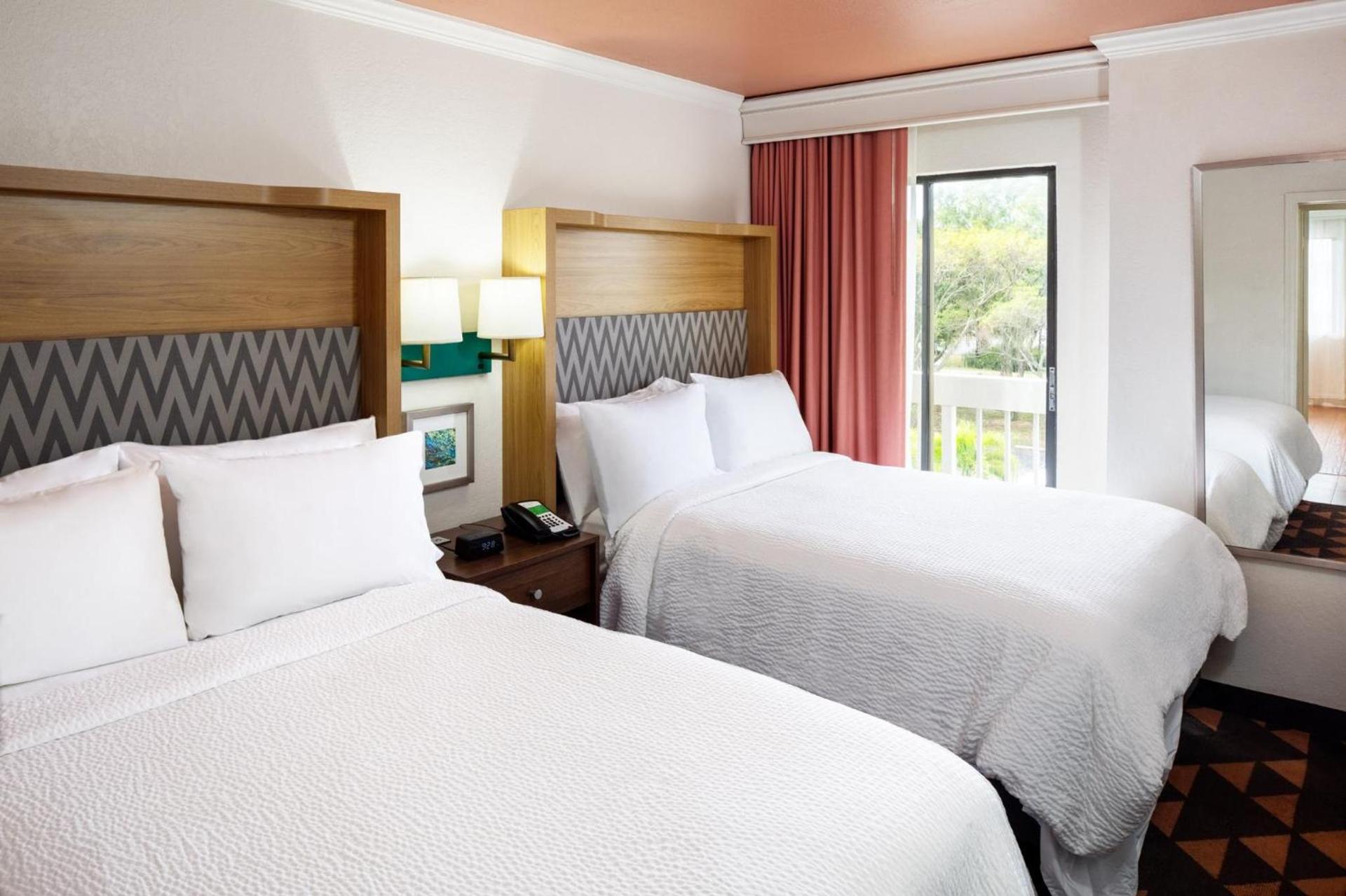 Holiday Inn & Suites Boca Raton - North photo 24