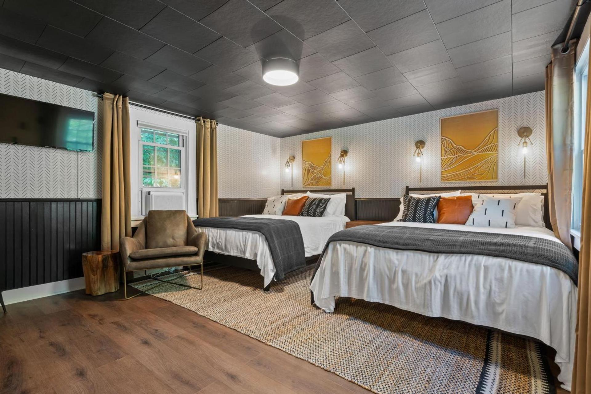 The Aurora Inn & Cottages photo 8