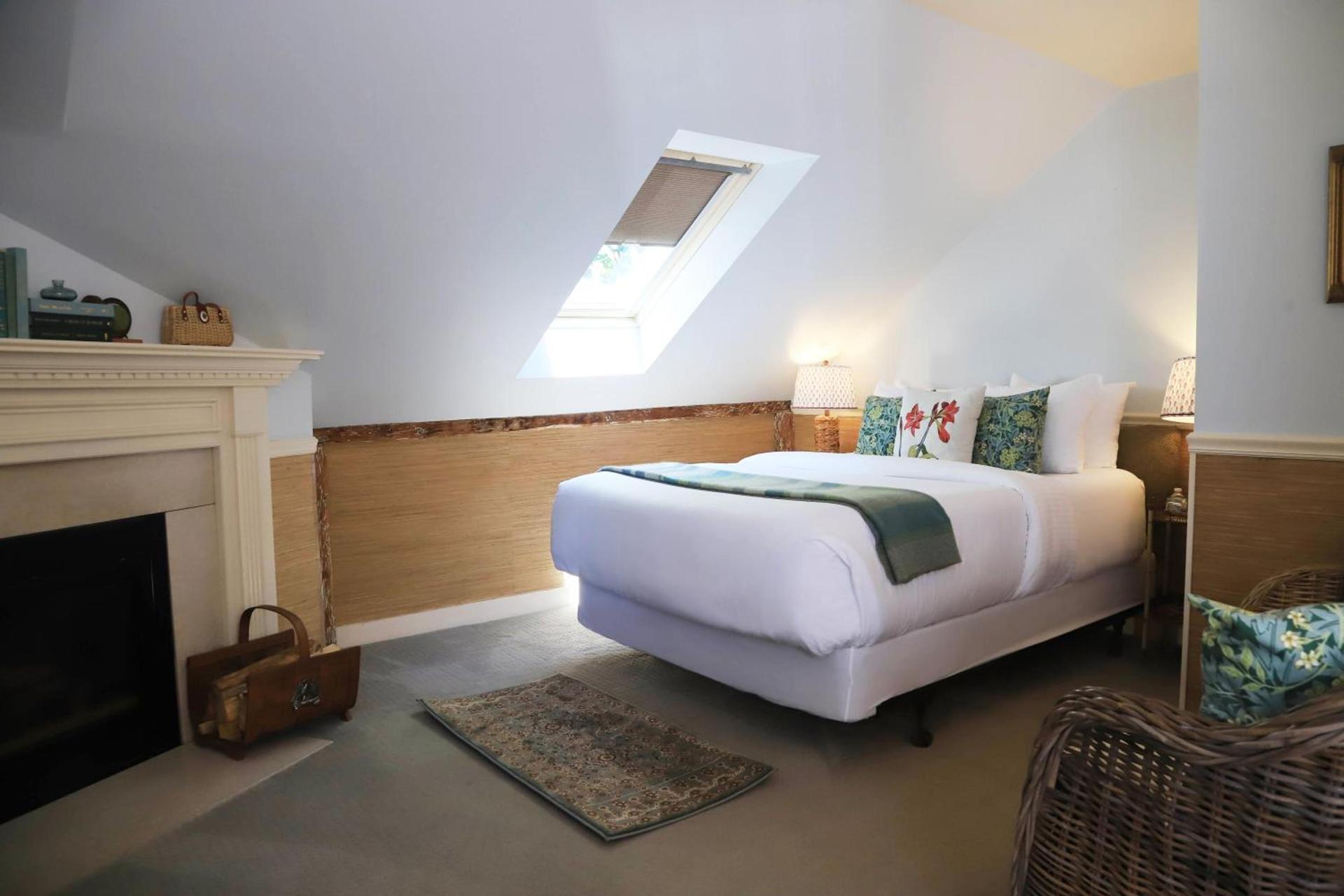 Hartstone Inn photo 22