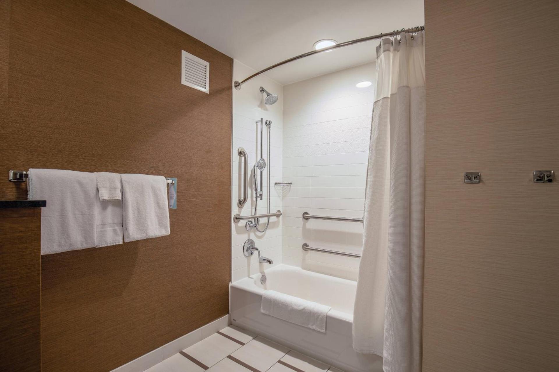 Fairfield Inn and Suites Chicago Downtown-River North photo 29
