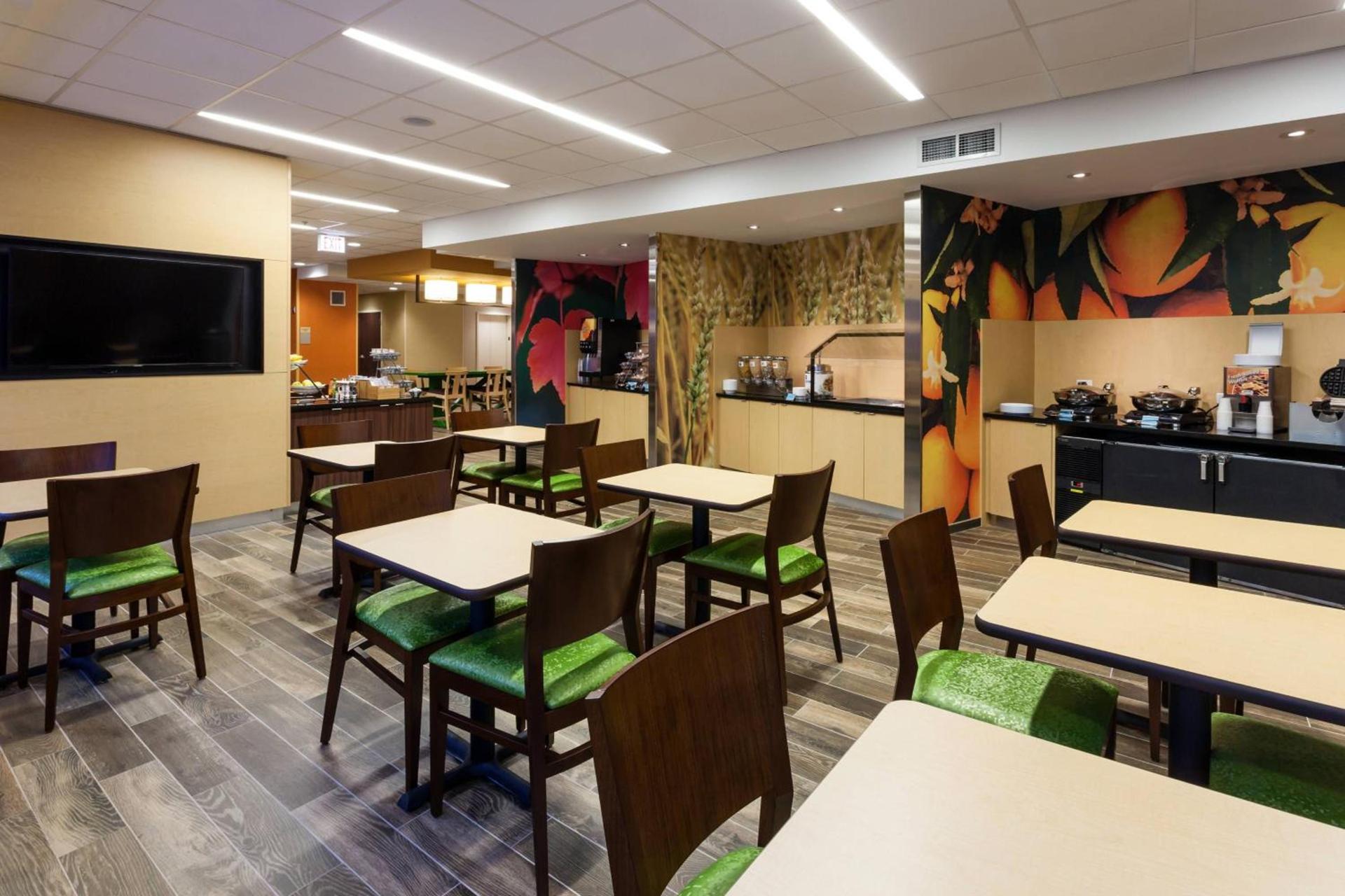 Fairfield Inn and Suites Chicago Downtown-River North photo 9