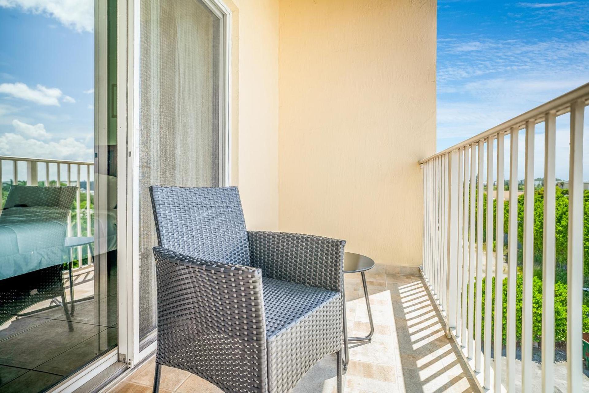 South River Suites photo 12