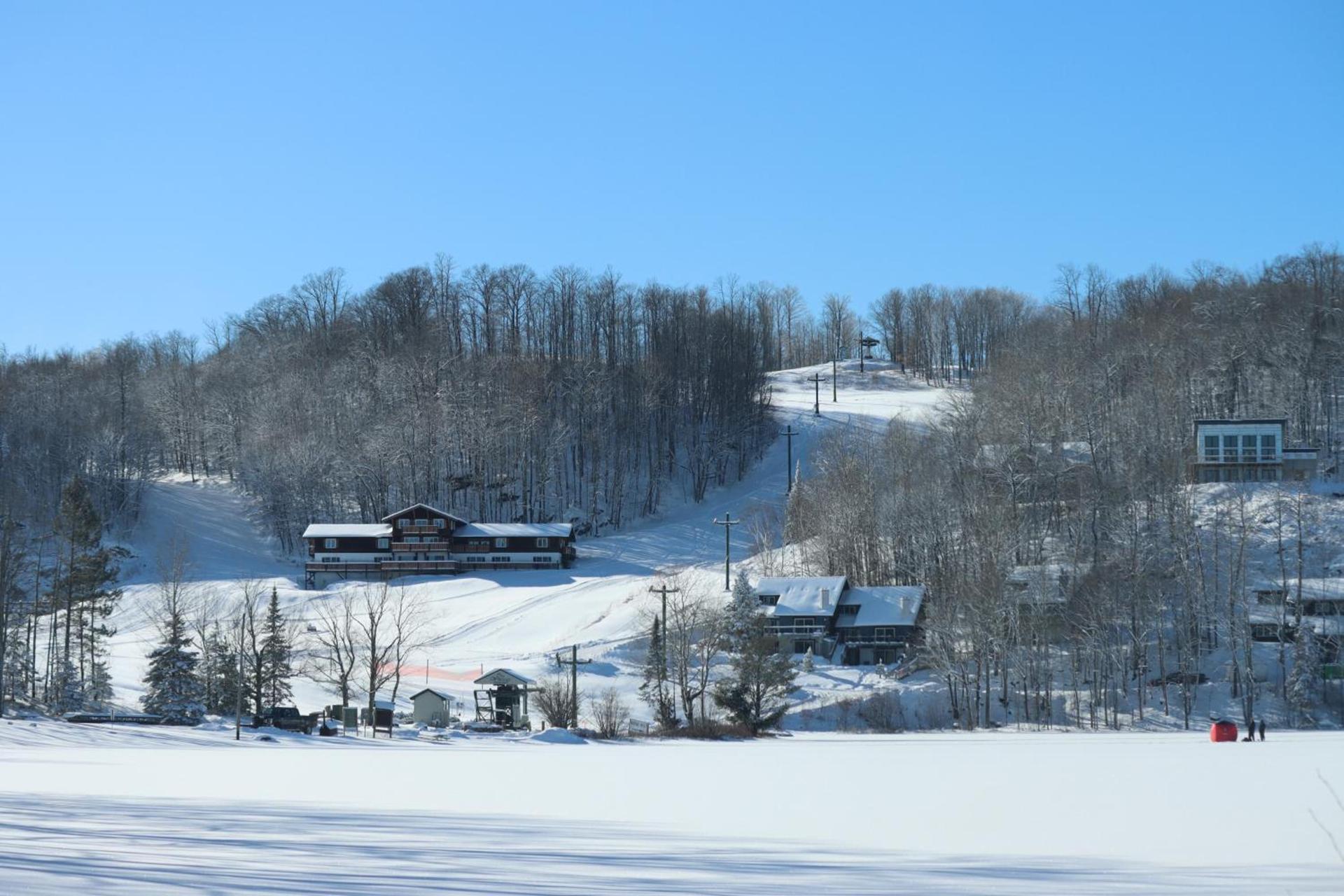 Whitecap Mountains Resort photo 13