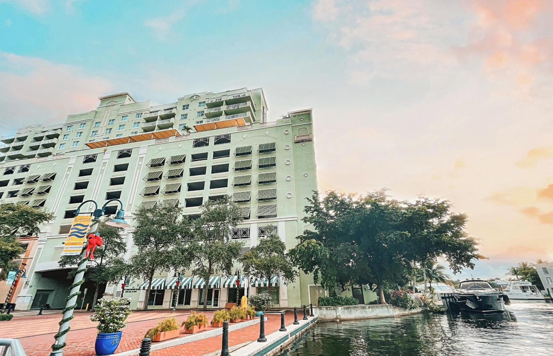 Riverside Hotel photo 34