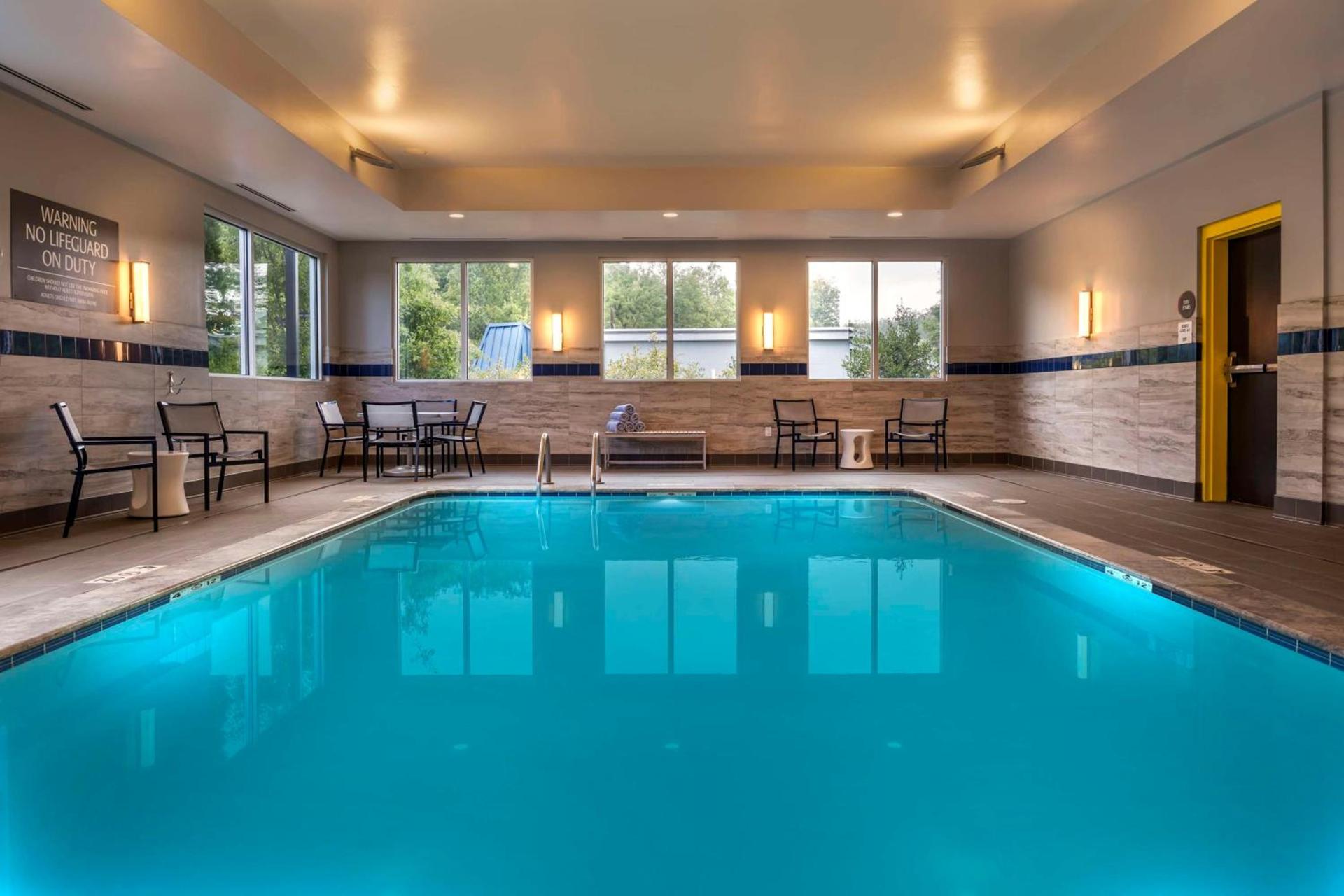GLo Hotel Asheville-Blue Ridge Parkway photo 8