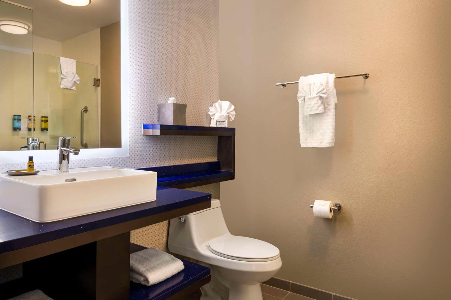 GLo Hotel Asheville-Blue Ridge Parkway photo 28