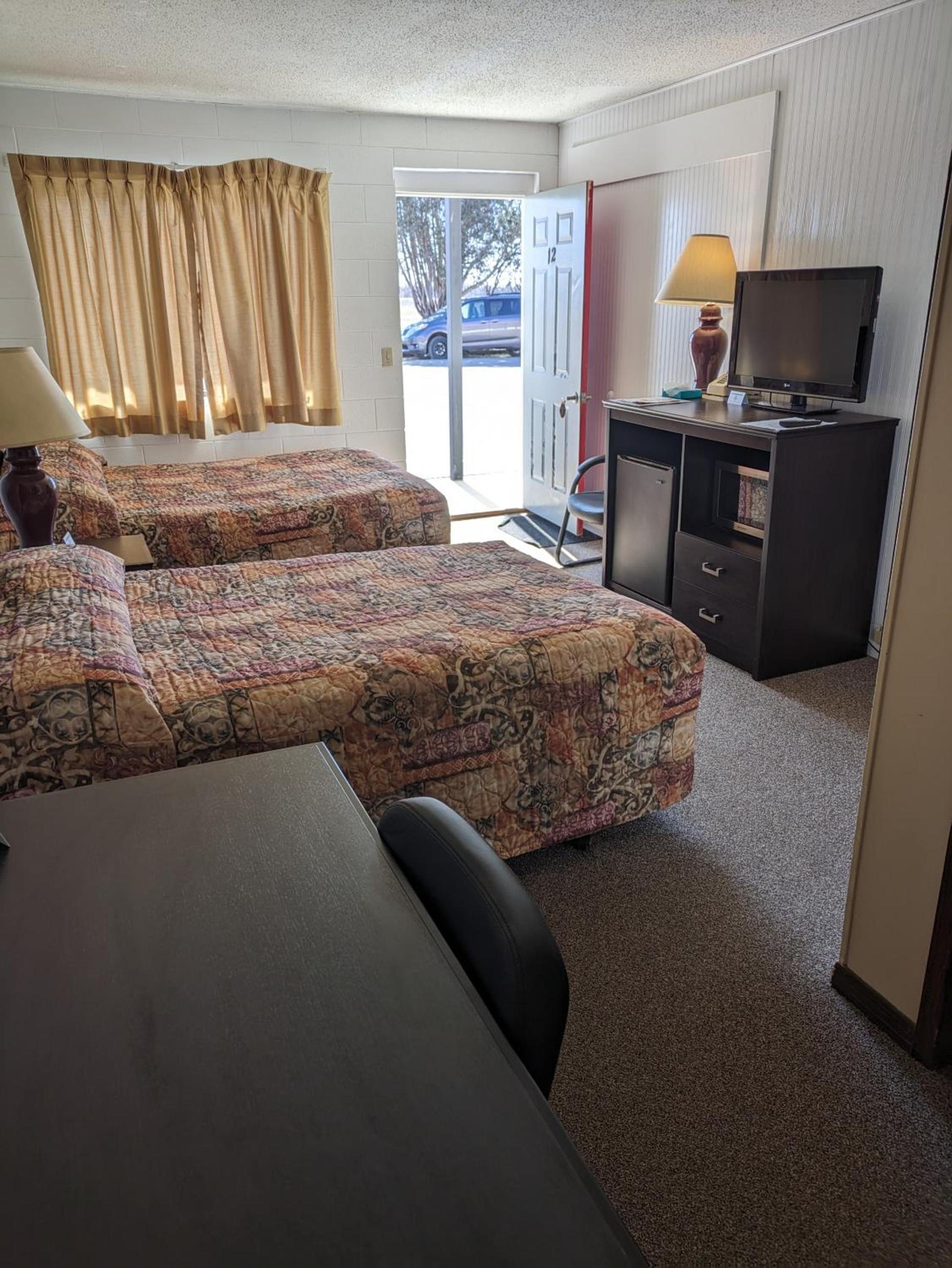 Paradise Falls Motel photo 6