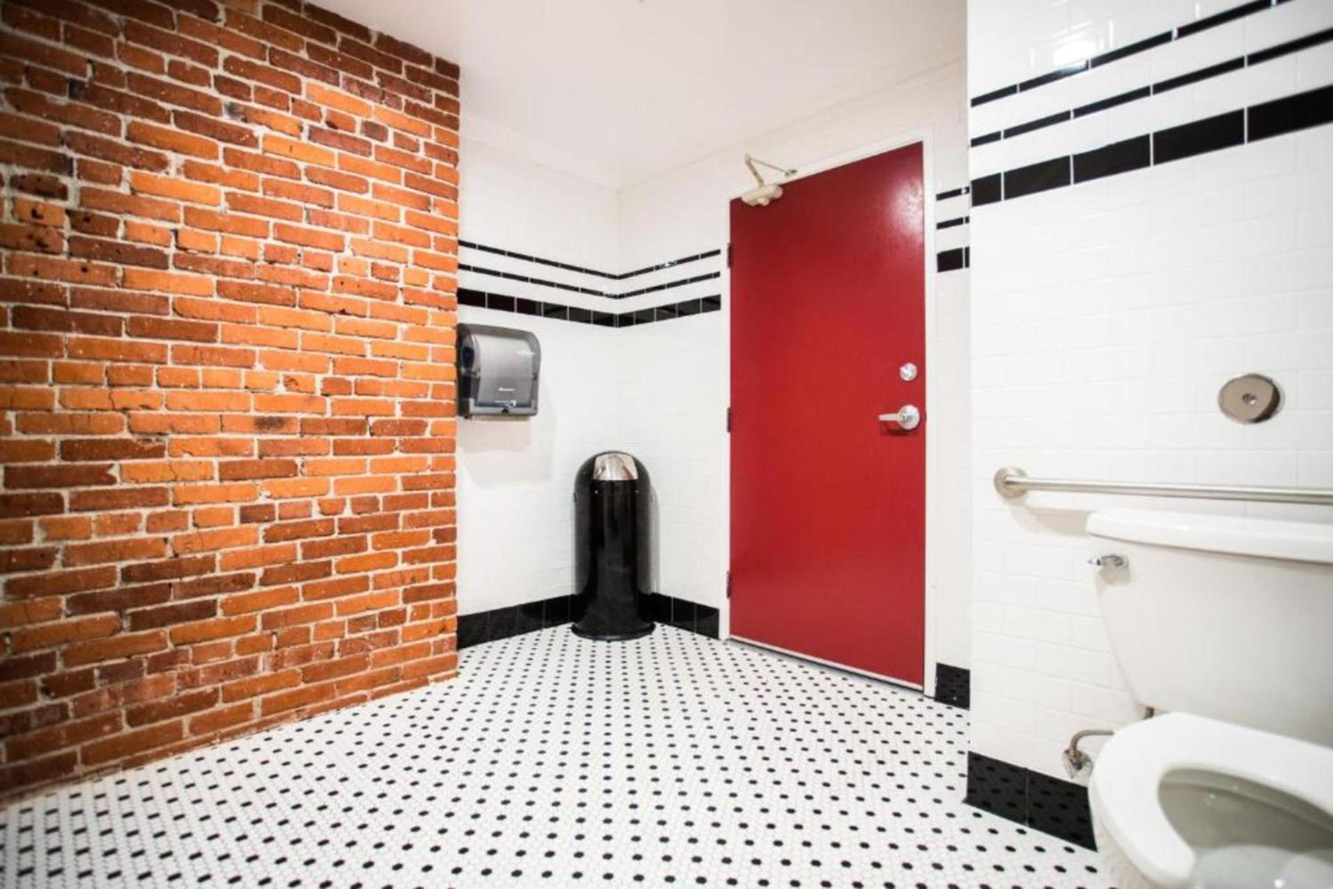 American Hotel photo 79