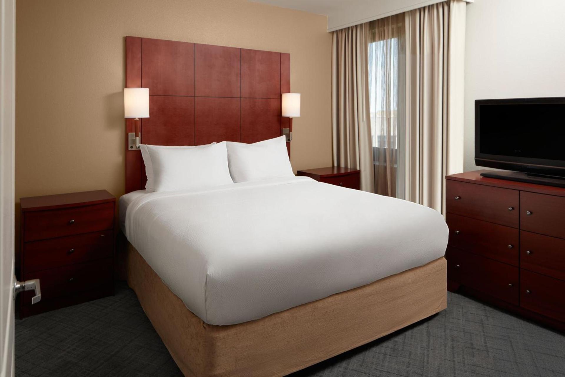 Residence Inn Arlington Courthouse photo 13