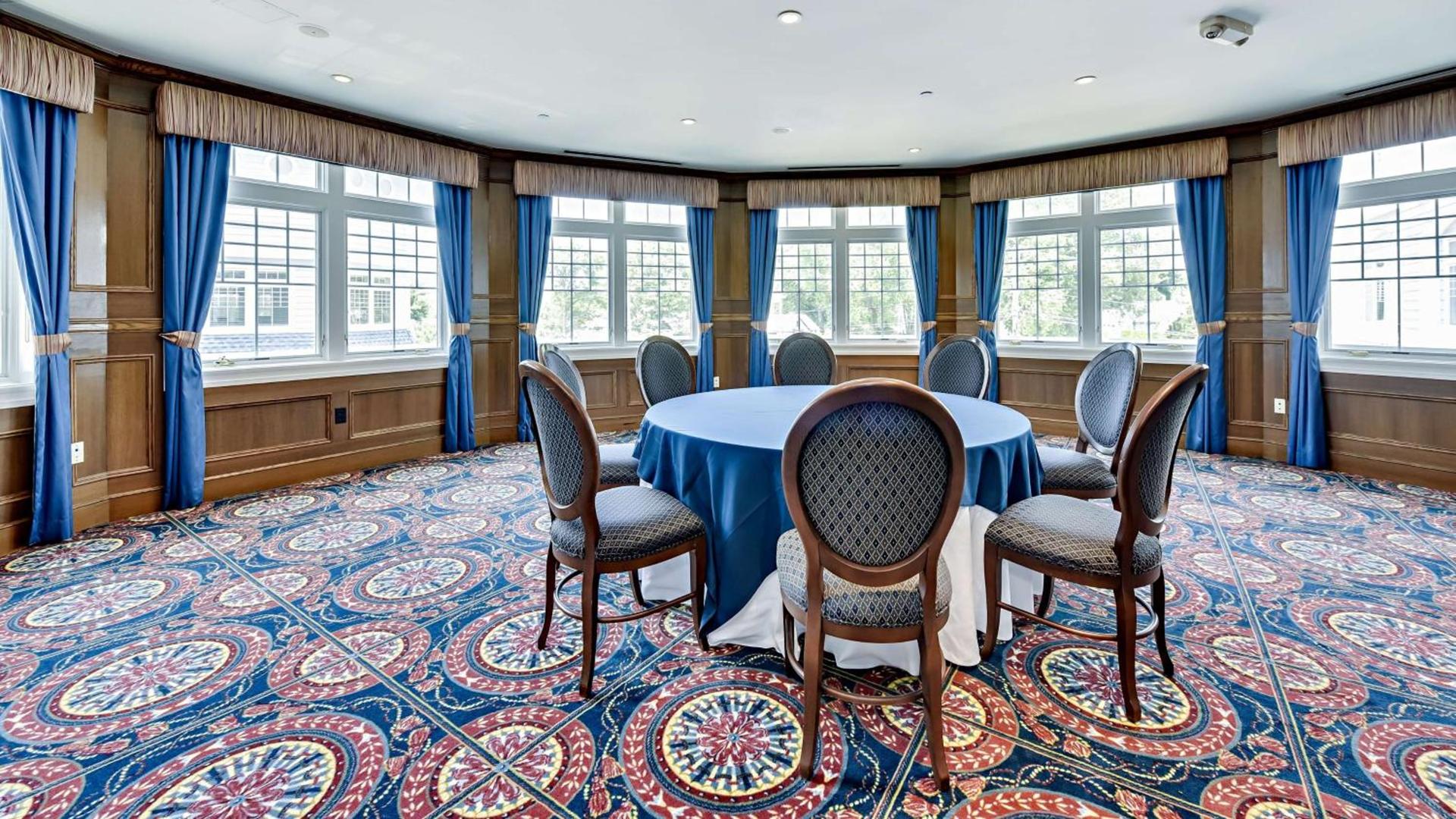 Madison Beach Hotel, Curio Collection by Hilton photo 80