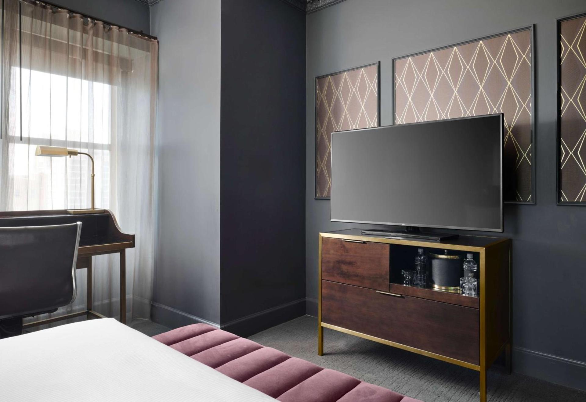 Hotel Phillips Kansas City, Curio Collection By Hilton photo 19