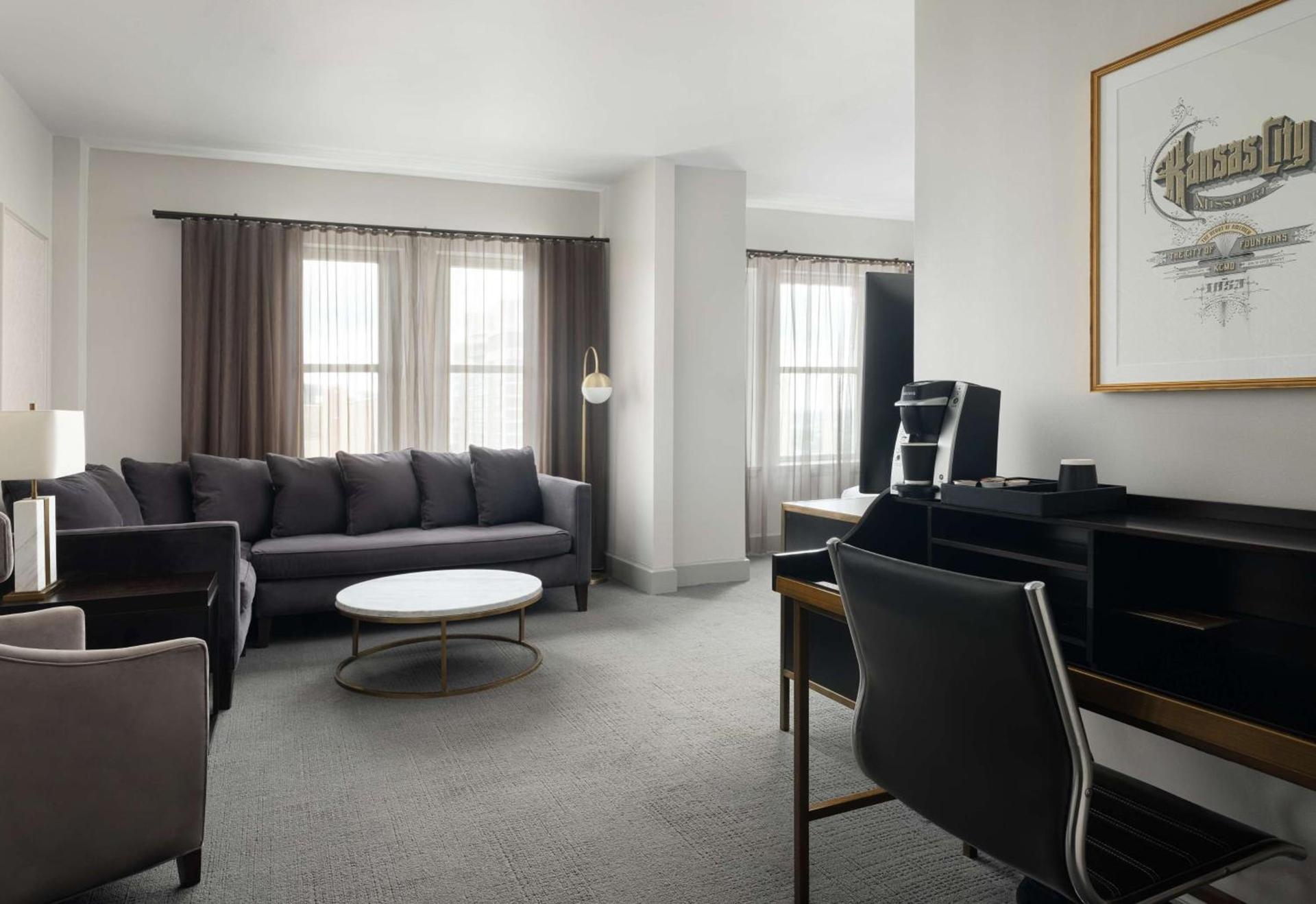 Hotel Phillips Kansas City, Curio Collection By Hilton photo 36