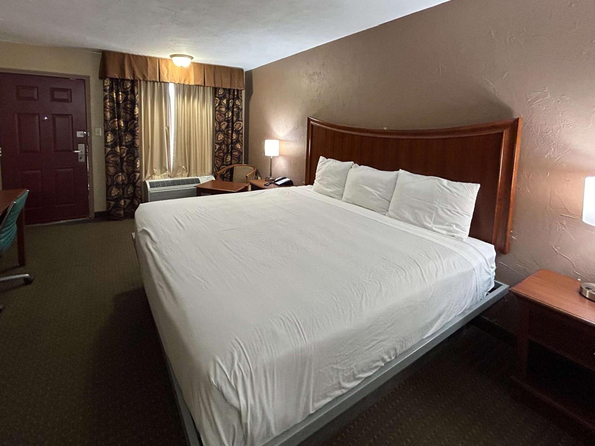 Motel 6 Ada OK photo 9