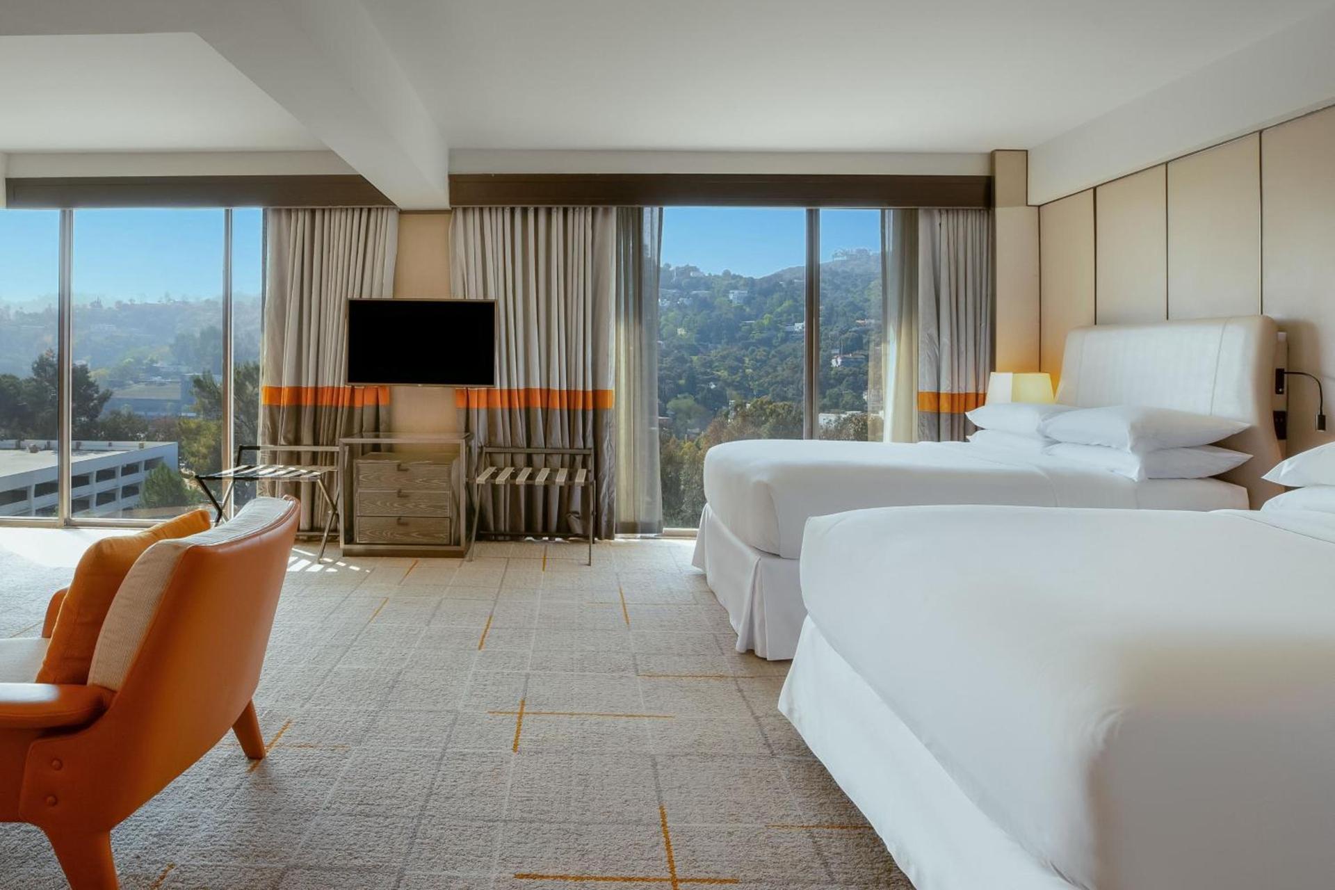 Sheraton Universal photo 8